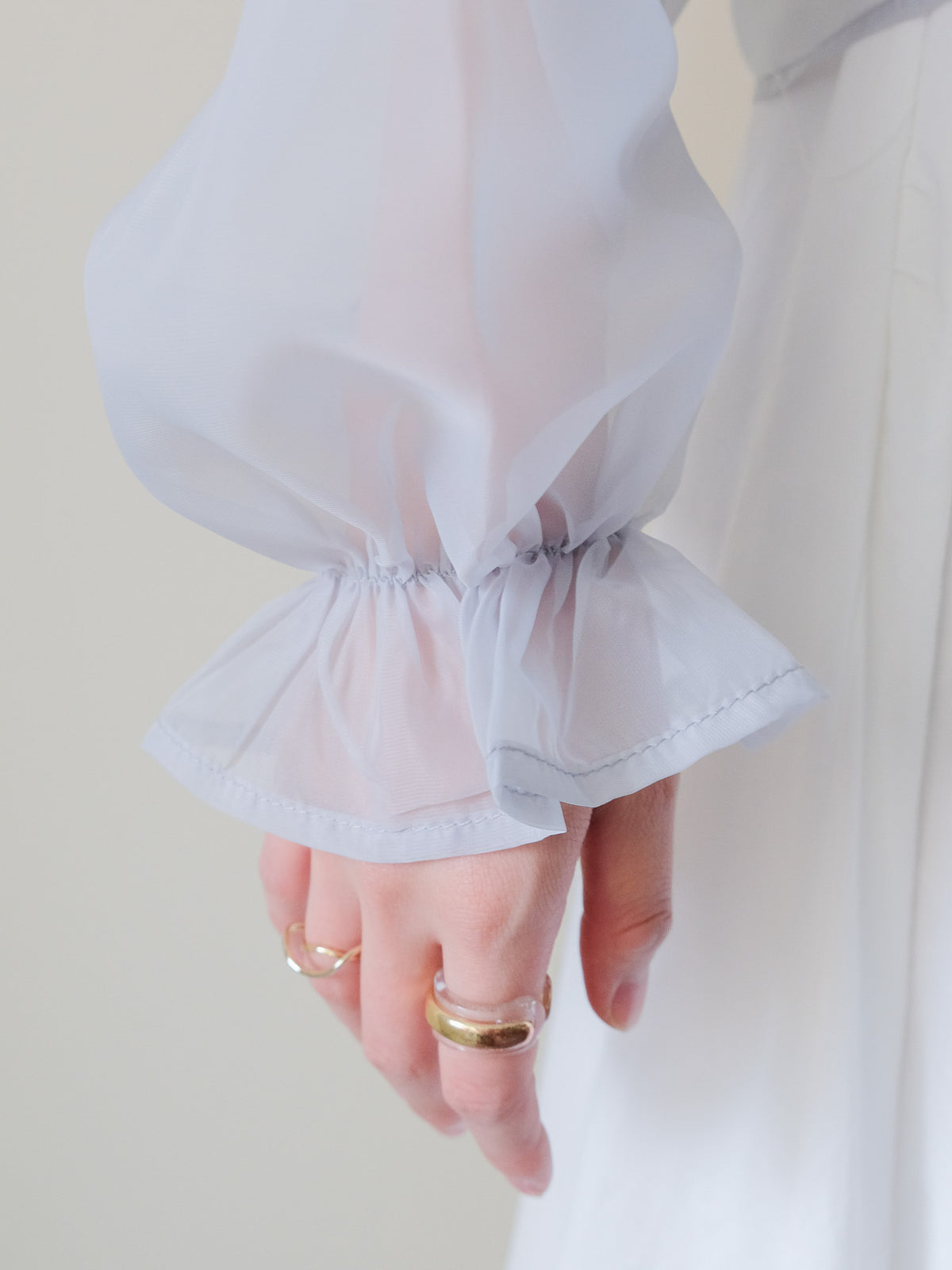 【予約商品】Sheer Gather Ribbon Blouse(シアーギャザーリボンブラウス)
