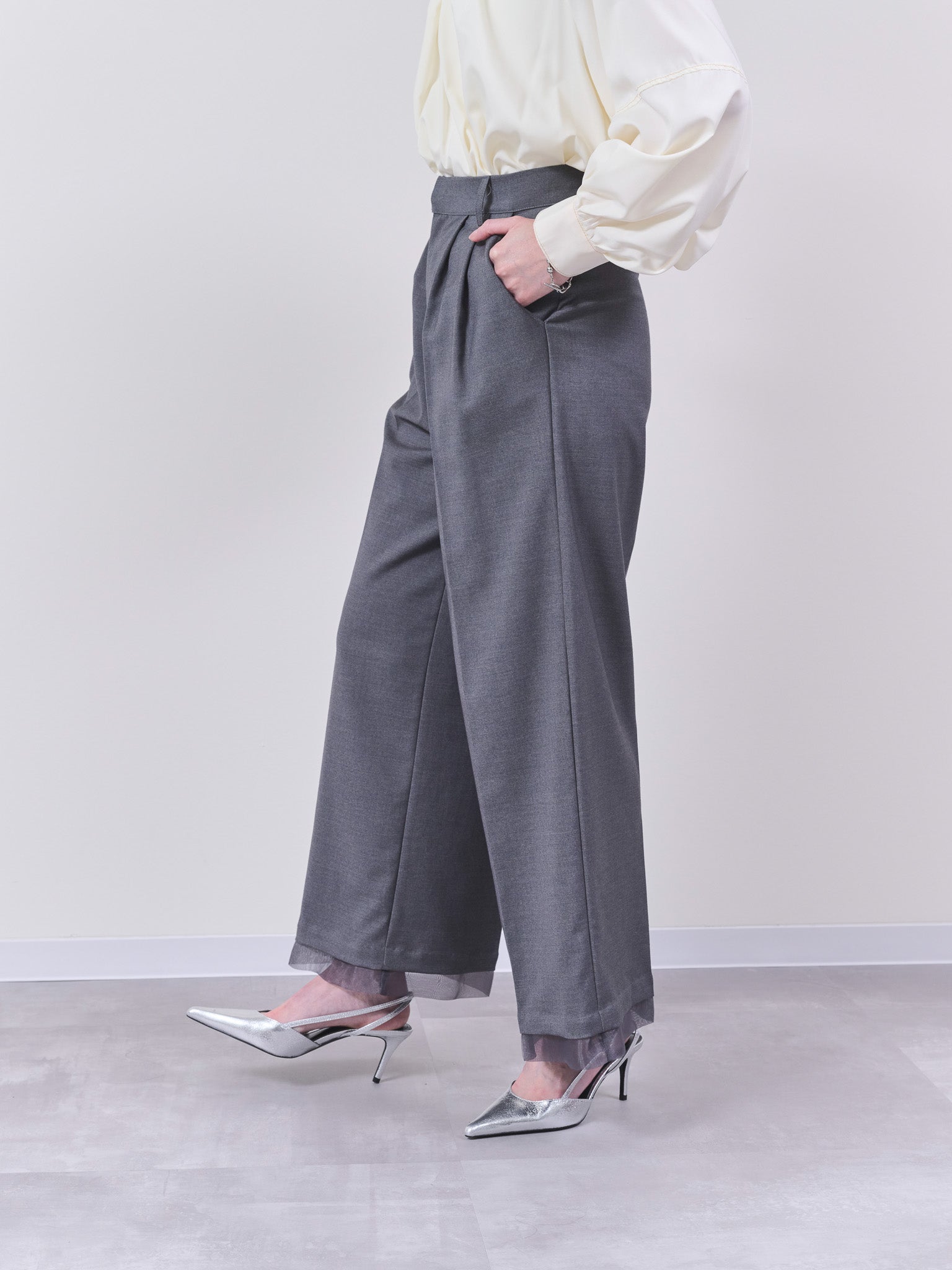 ヘムシアーパンツ　[605521] charcoal