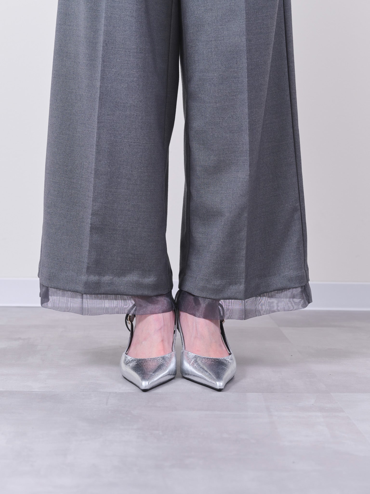 ヘムシアーパンツ　[605521] charcoal