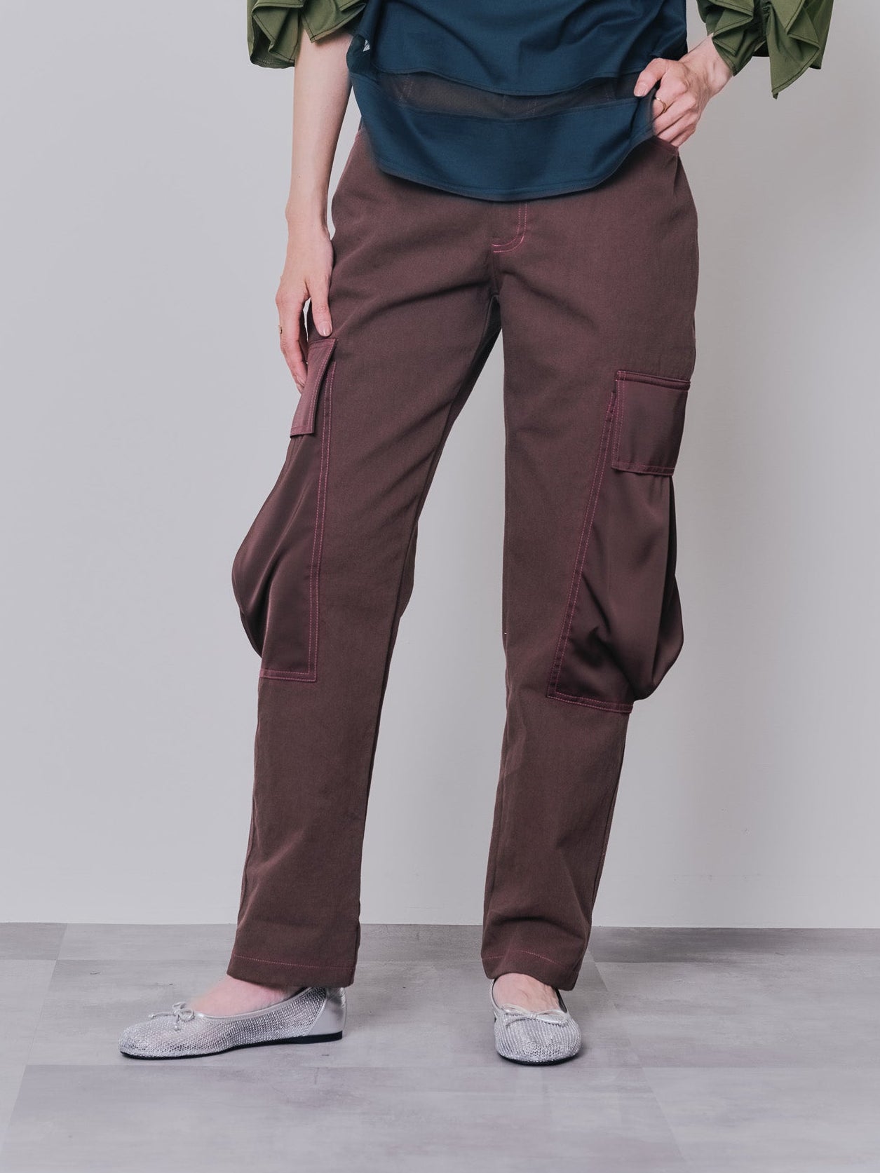 ビックサテンミリタリーポケット配色ステッチパンツ [601359] brown