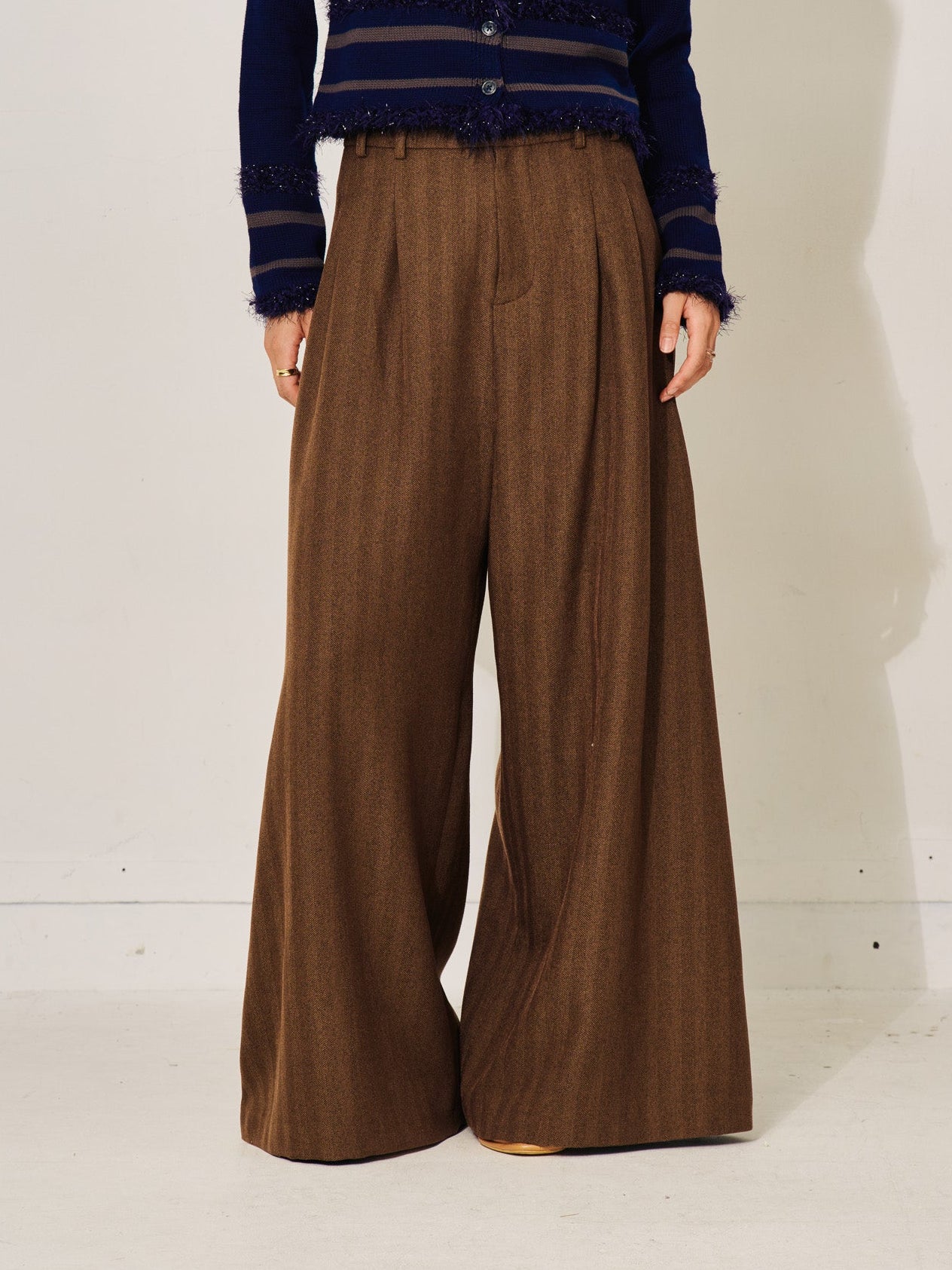 柄タックビックワイドパンツ [608320] brown