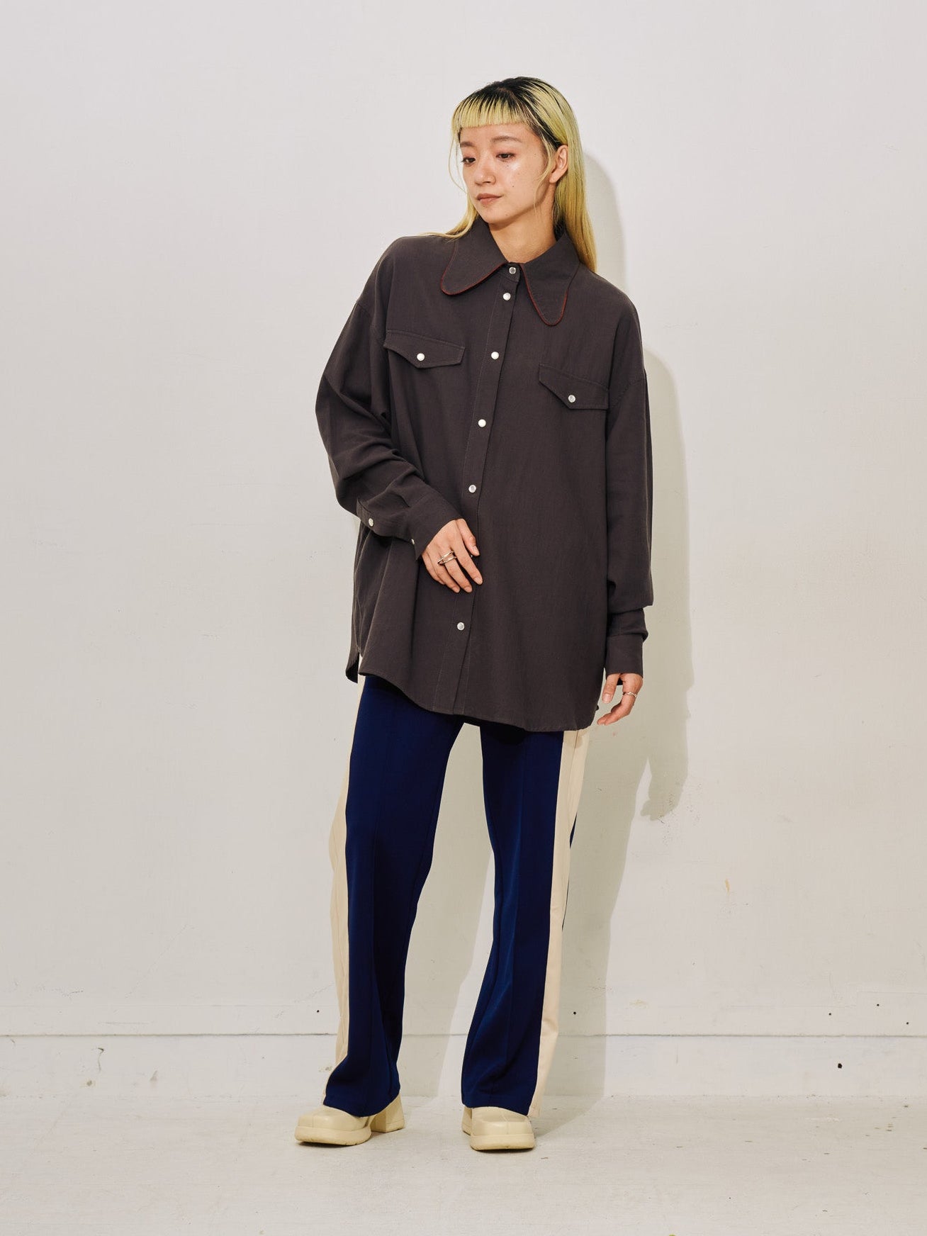 【予約商品】配色サイドライントラックパンツ [603340] navy