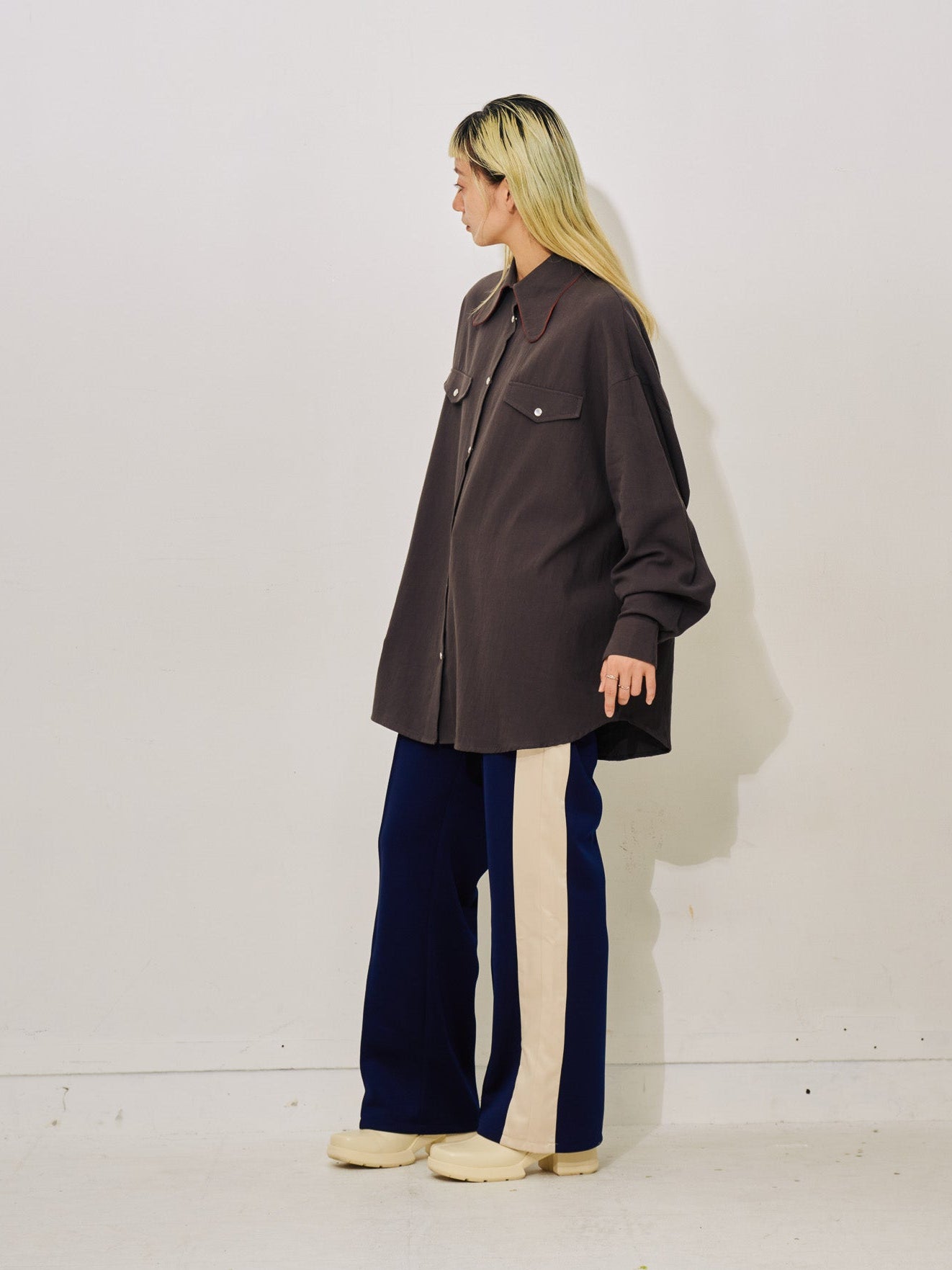 【予約商品】配色サイドライントラックパンツ [603340] navy
