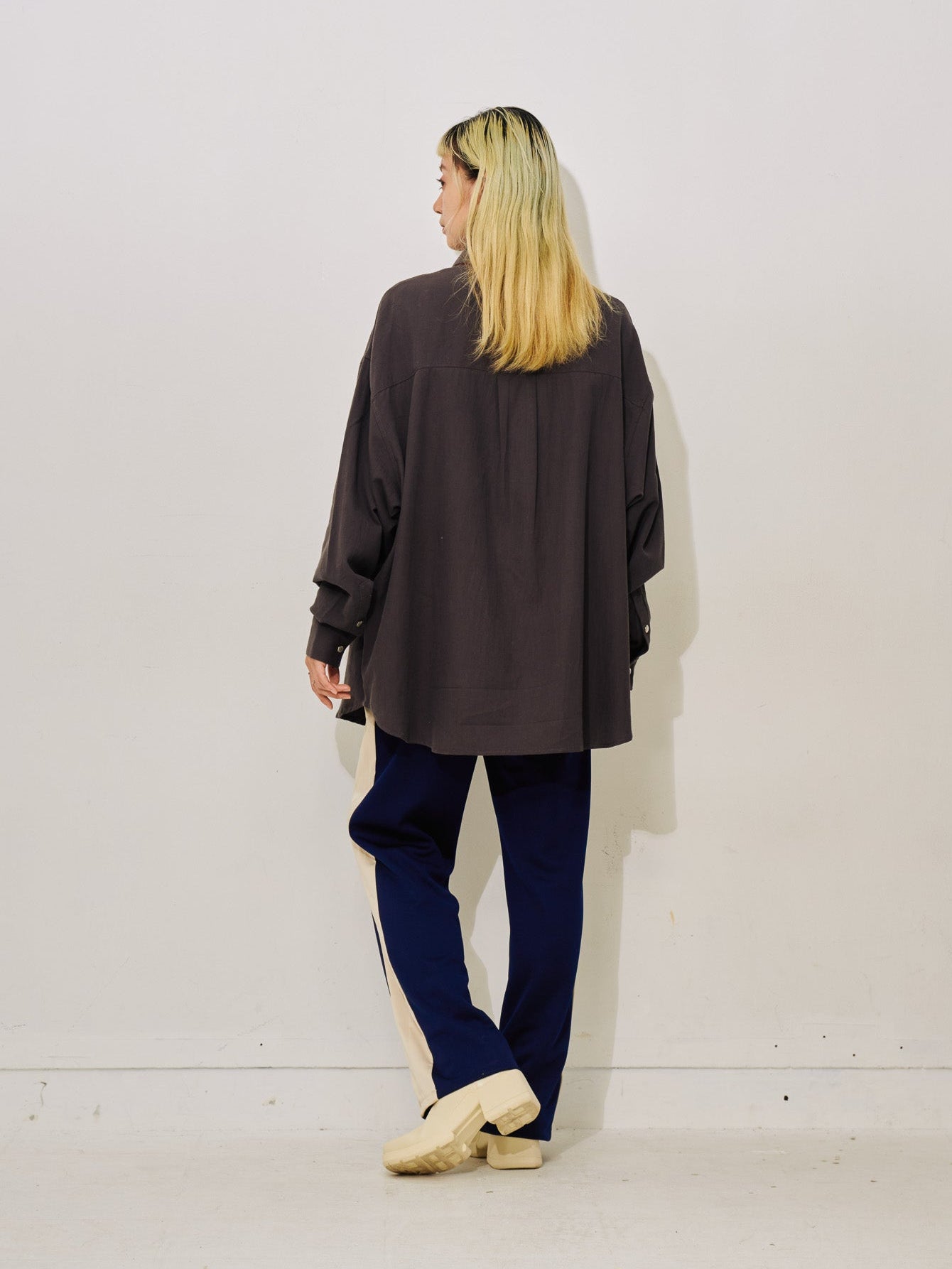 【予約商品】配色サイドライントラックパンツ [603340] navy