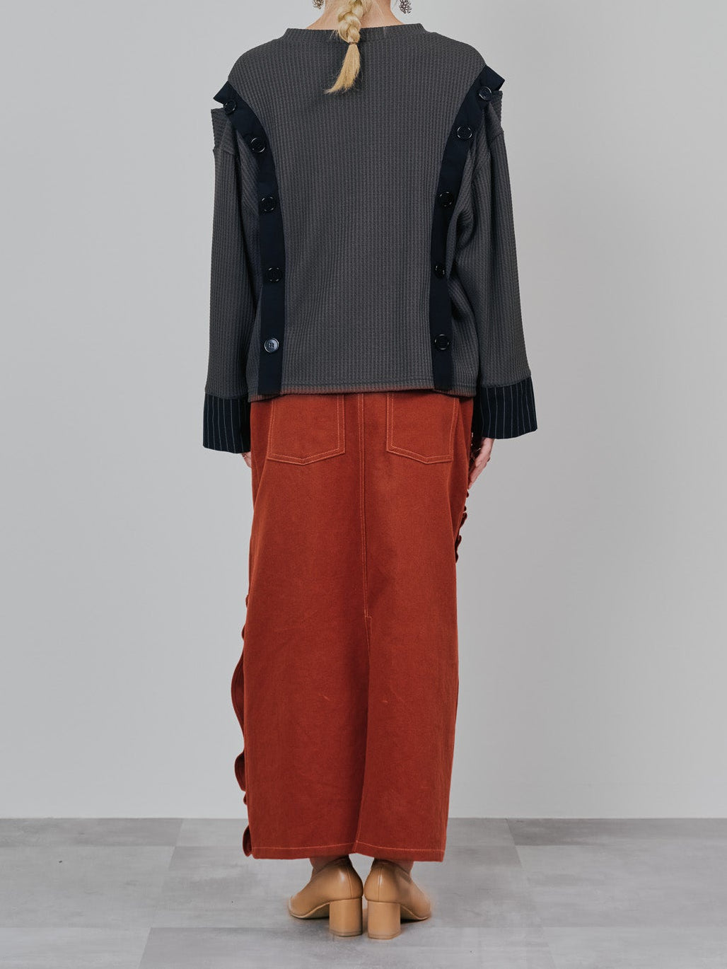ショルダーオープンワッフルニットライクトップス [601354] charcoal
