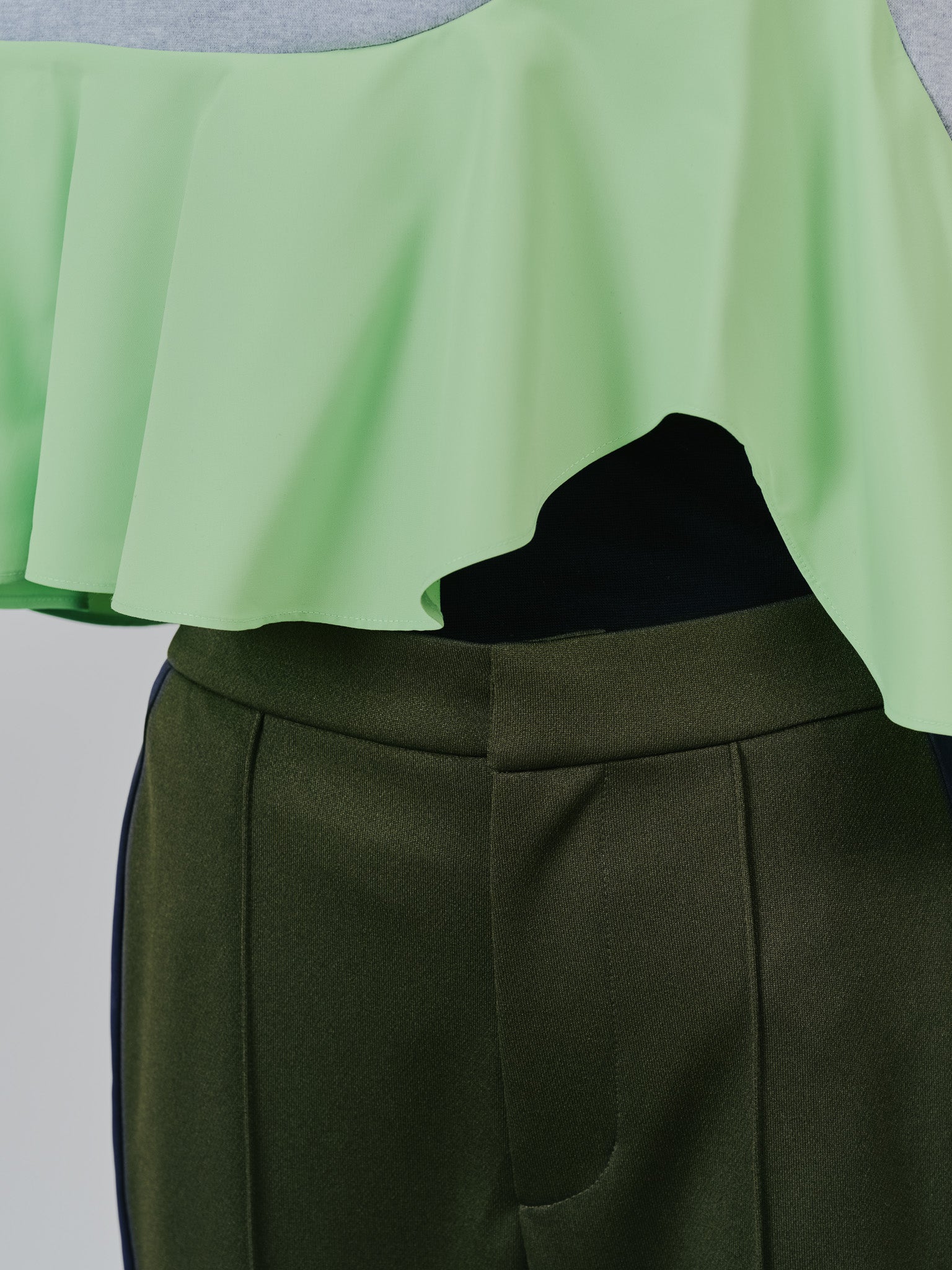 【予約商品】配色サイドライントラックパンツ [603340] khaki