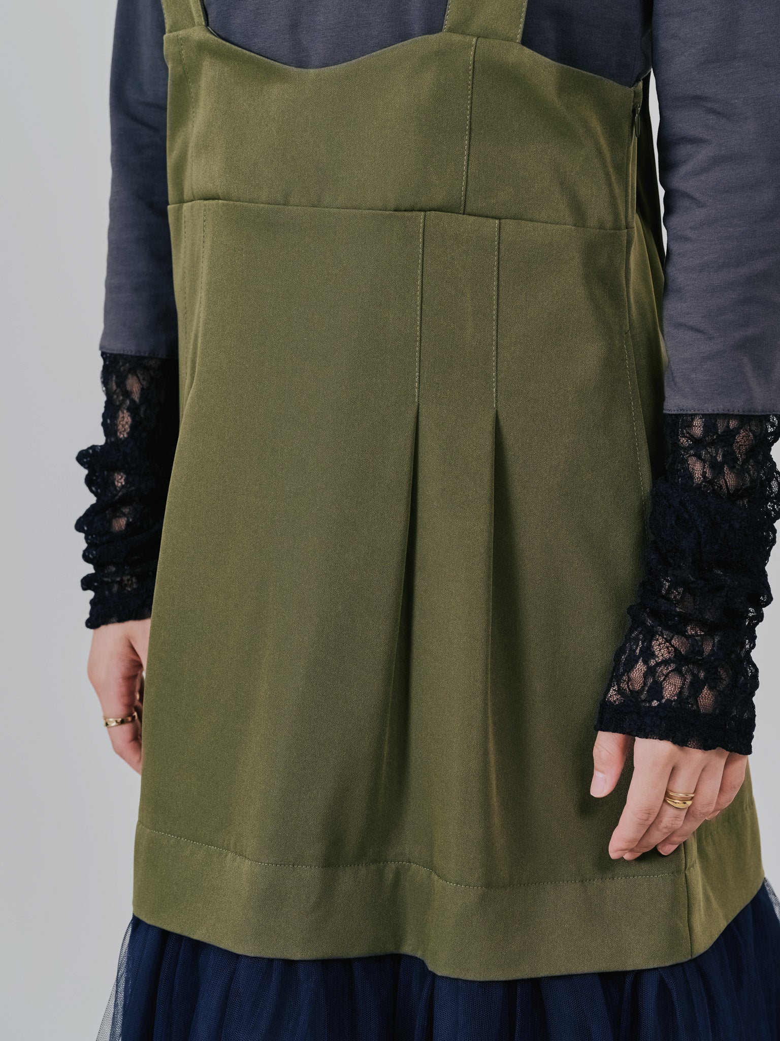 【予約商品】チュールドッキングチノジャンパースカ―ト [601418] khaki