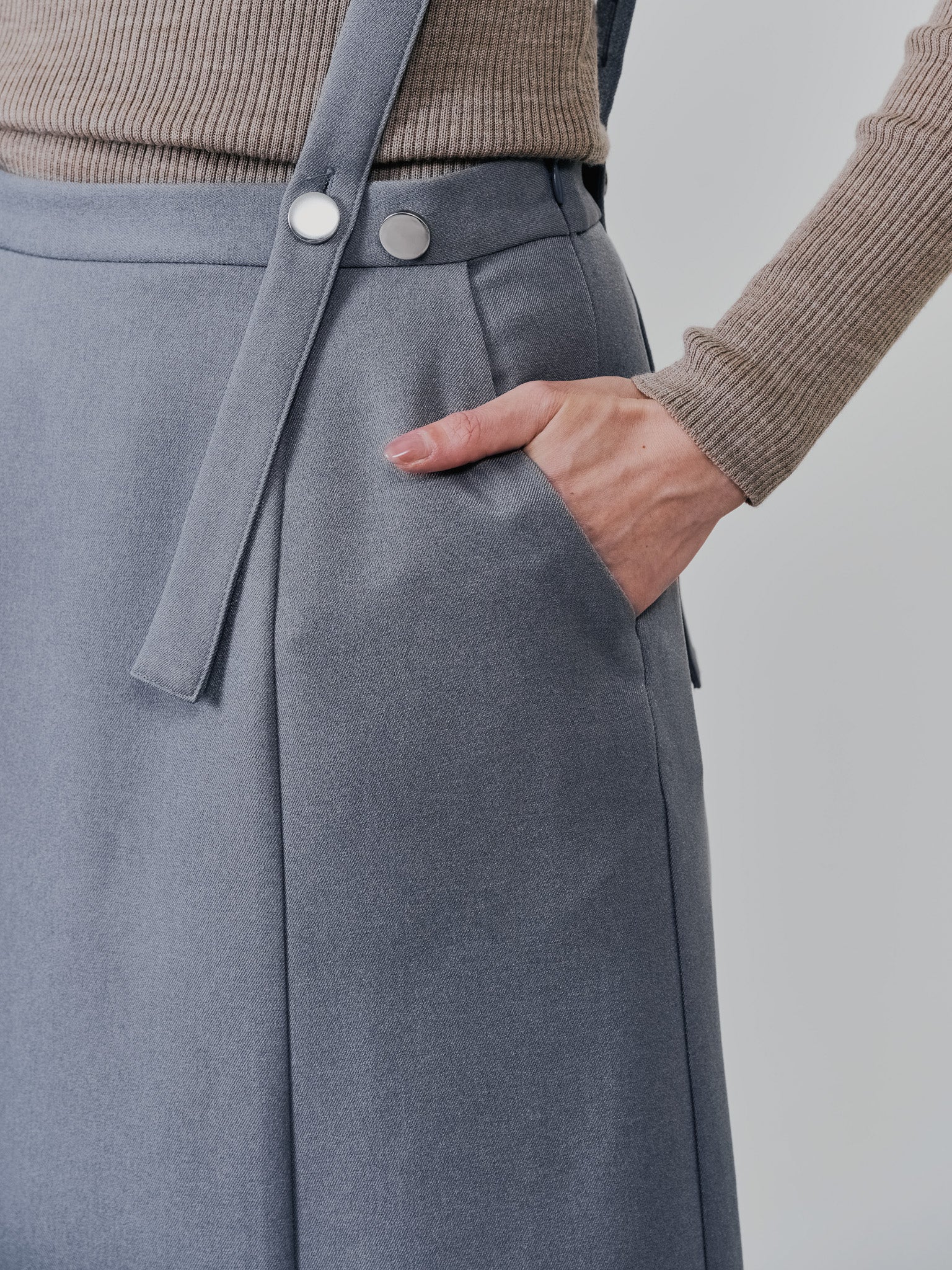 サスペンダー付ソフトAラインスカート [608328] grey
