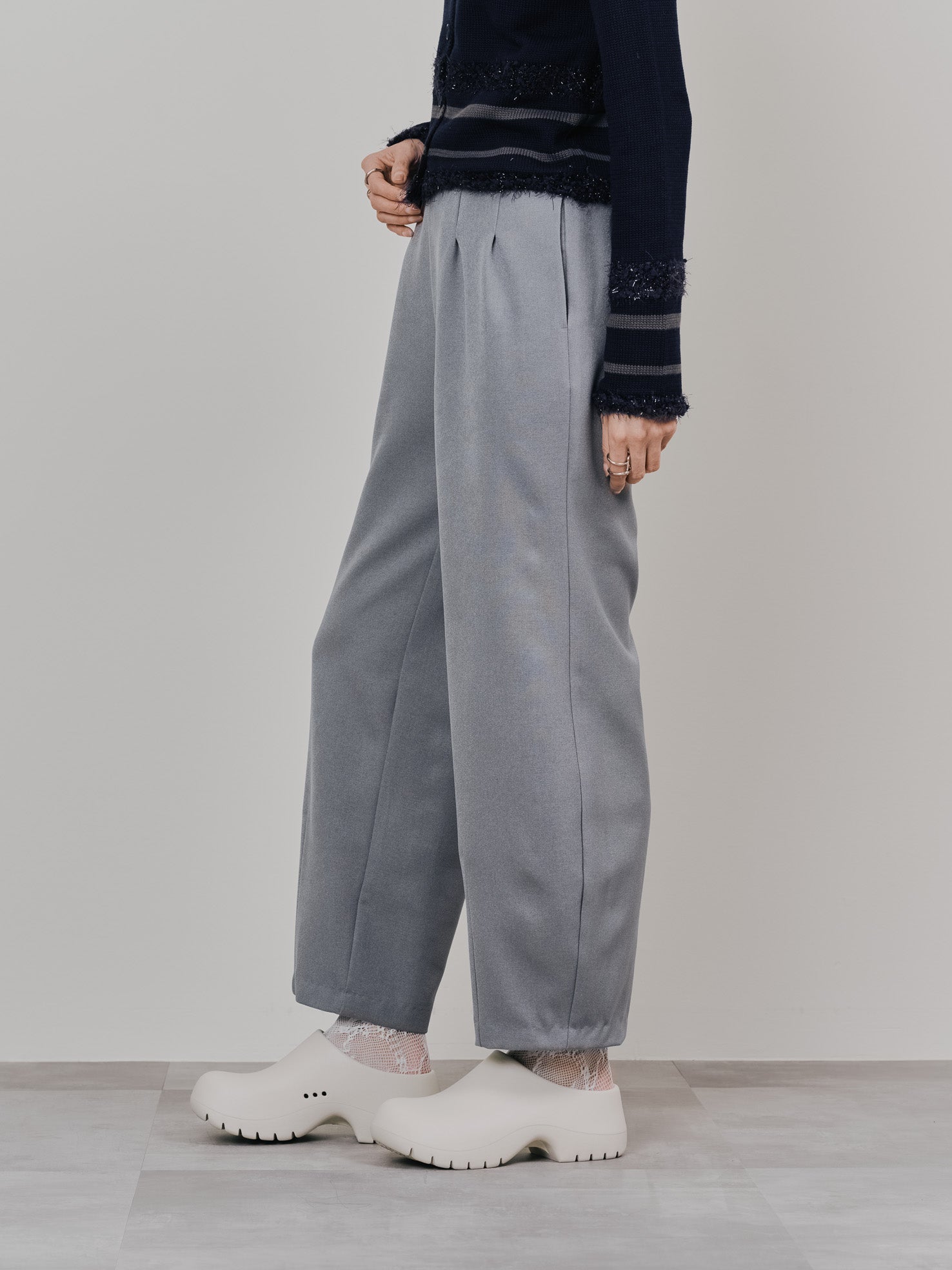 ヘムダーツカーブフォルムパンツ [608329] grey