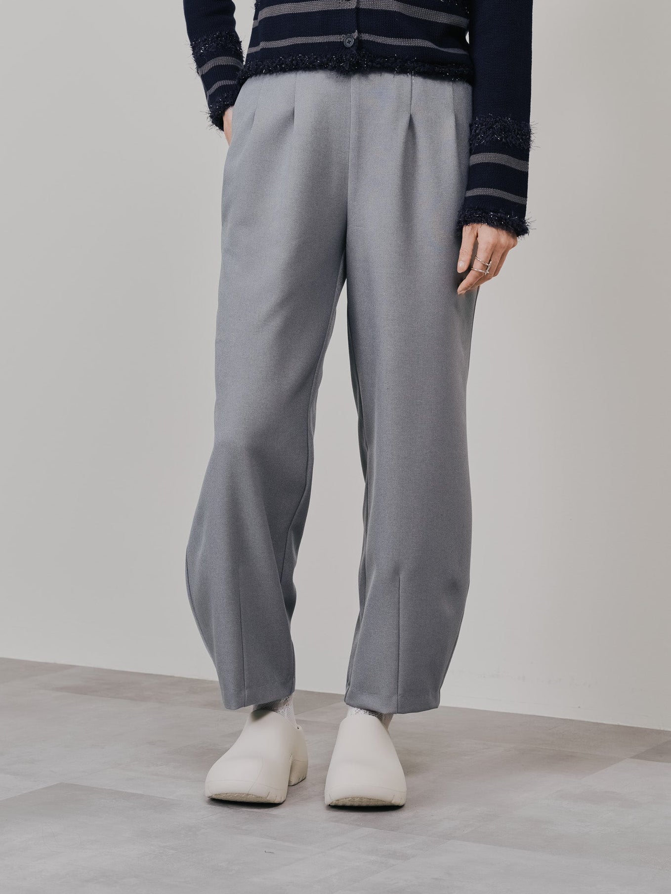 ヘムダーツカーブフォルムパンツ [608329] grey