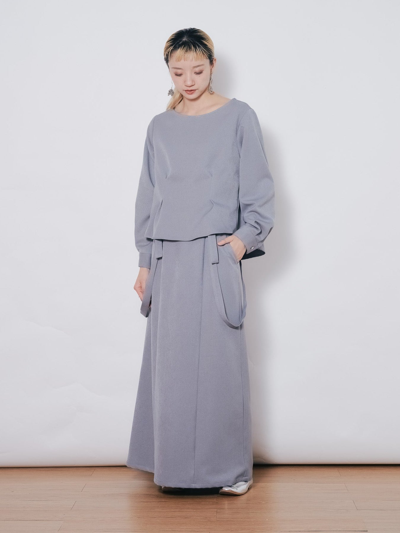 サスペンダー付ソフトAラインスカート [608328] grey