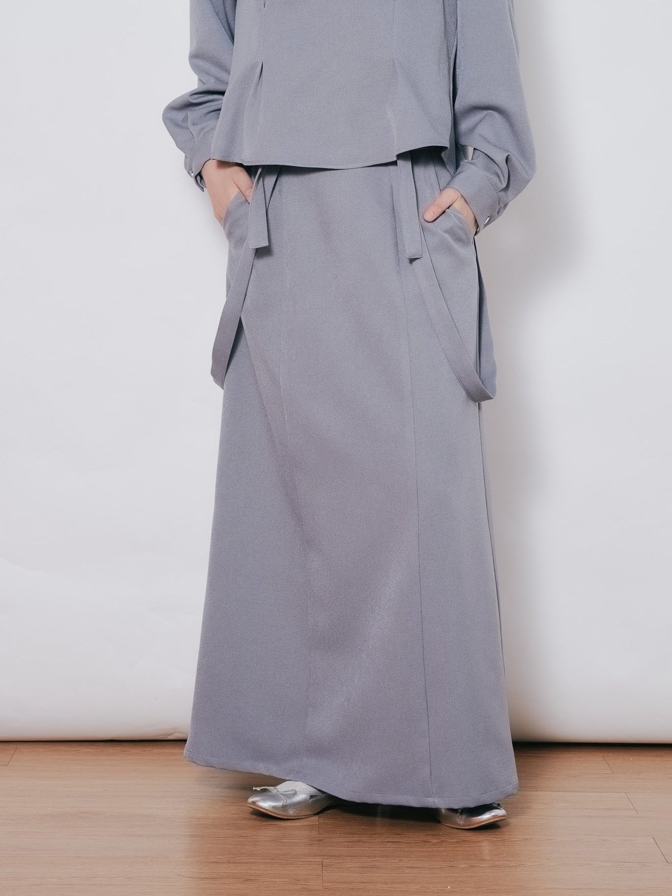 サスペンダー付ソフトAラインスカート [608328] grey