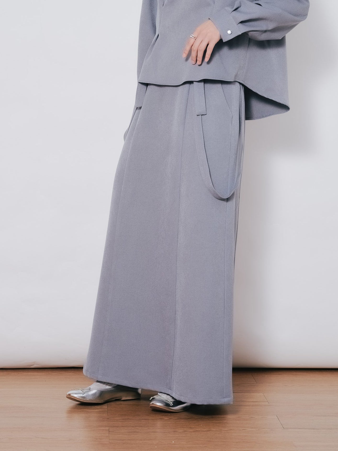 サスペンダー付ソフトAラインスカート [608328] grey