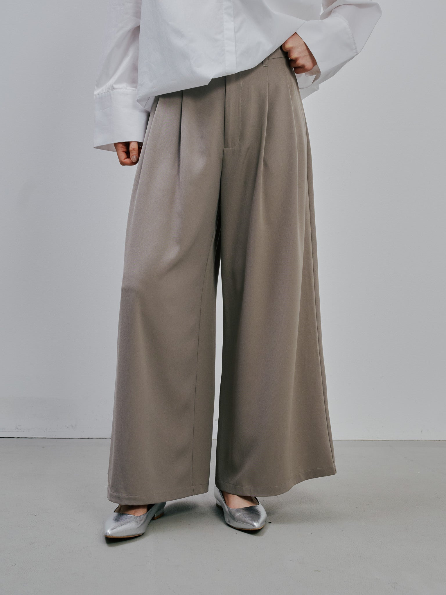 Tuck Pants [603356] greige(09)