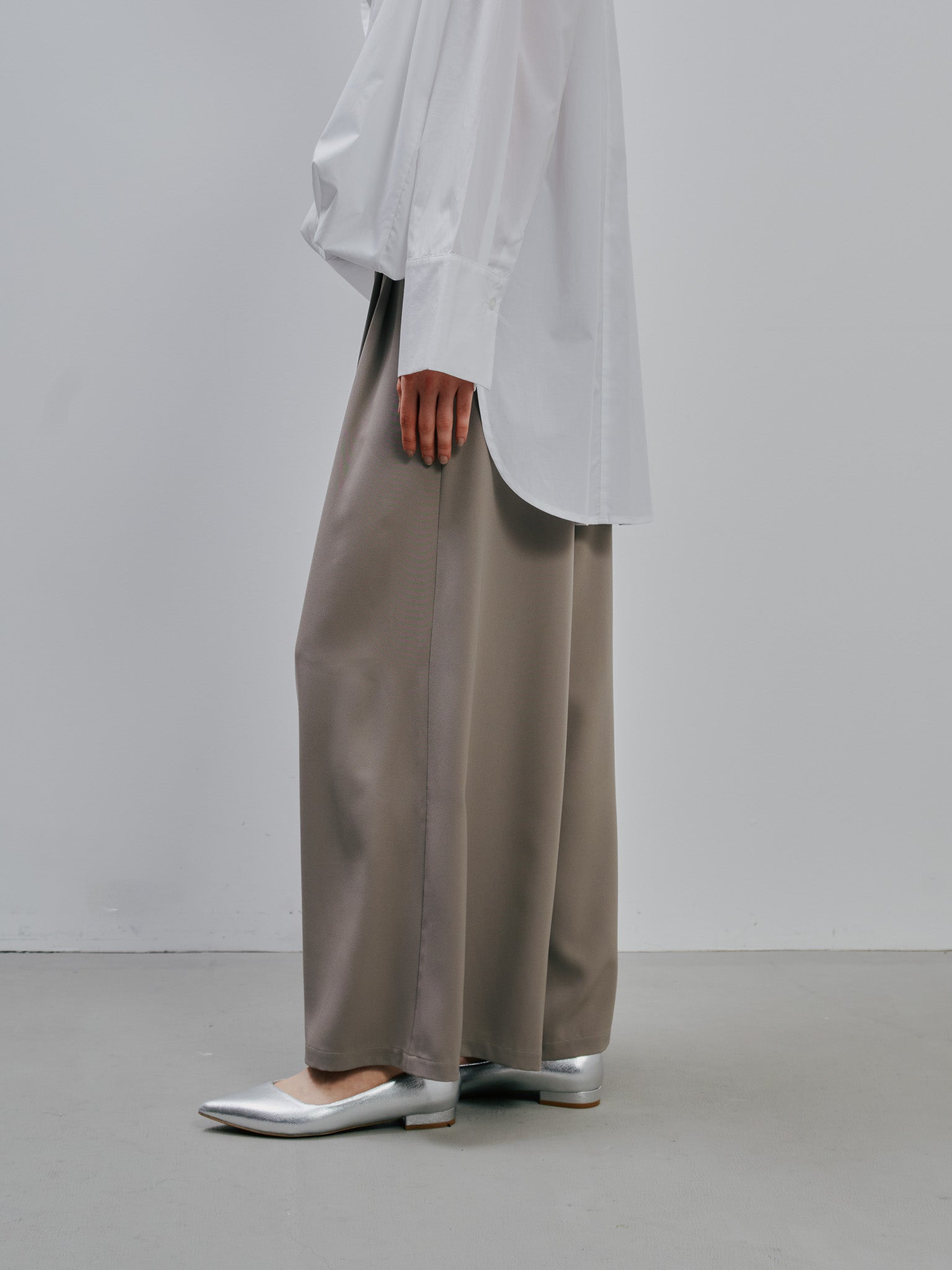 Tuck Pants [603356] greige(09)