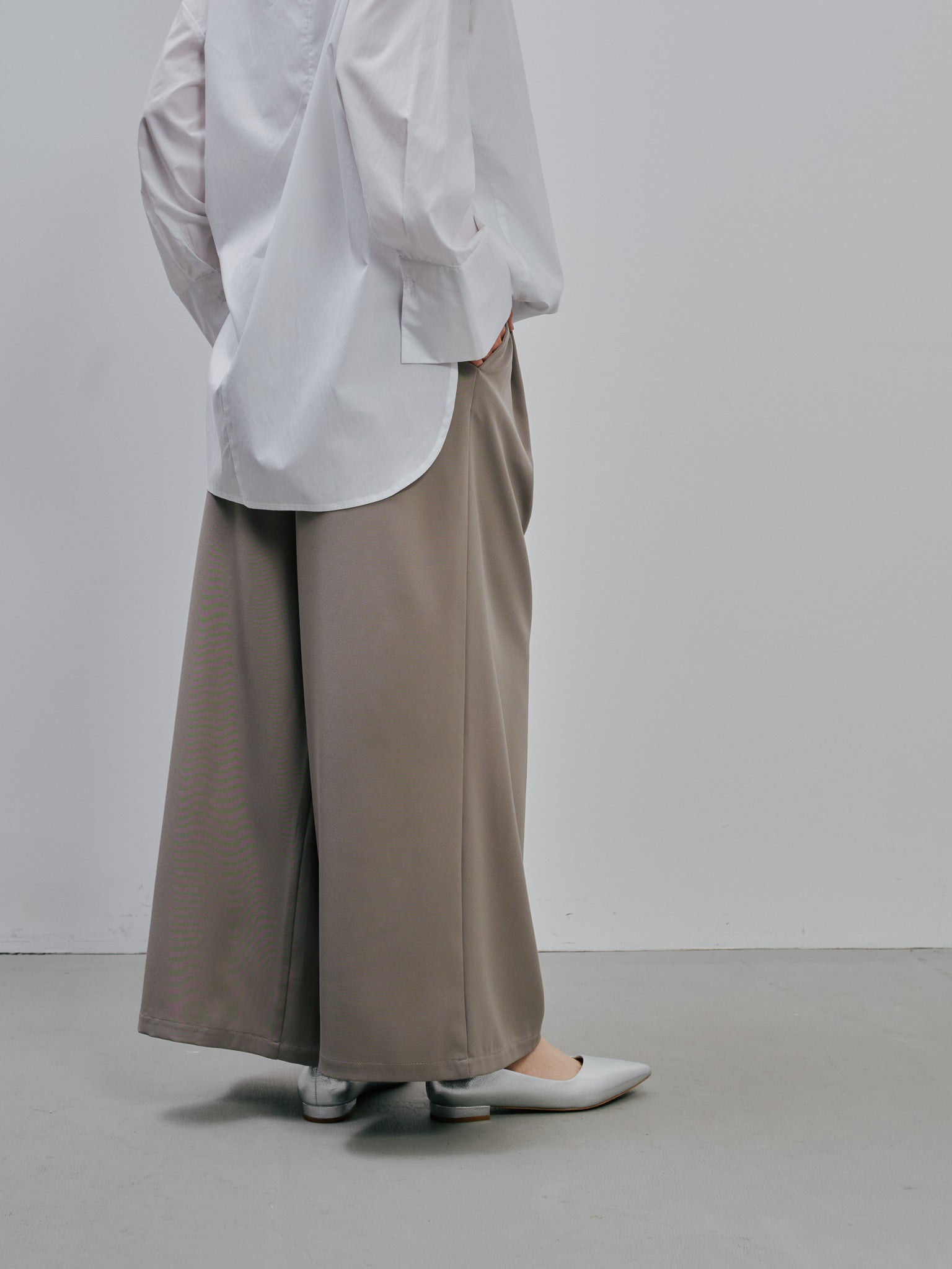 Tuck Pants [603356] greige(09)