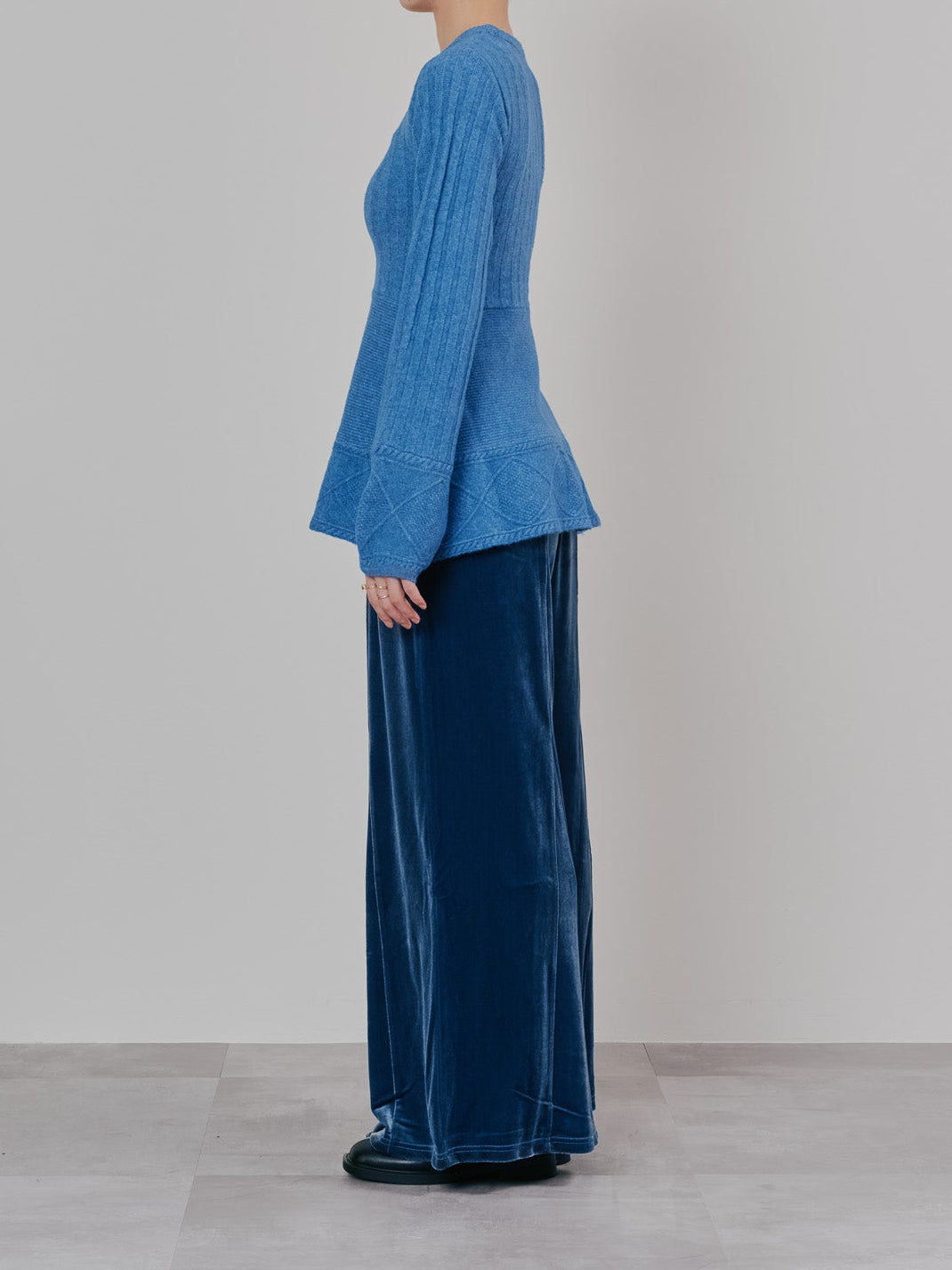ベロアフレアパンツ [601414] blue