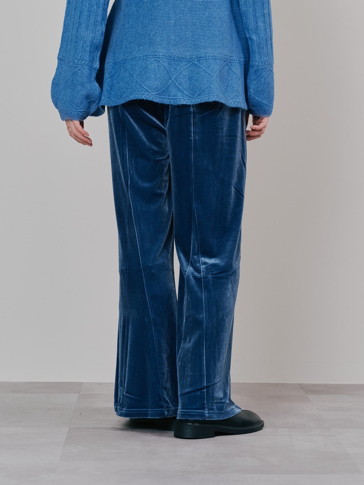 ベロアフレアパンツ [601414] blue