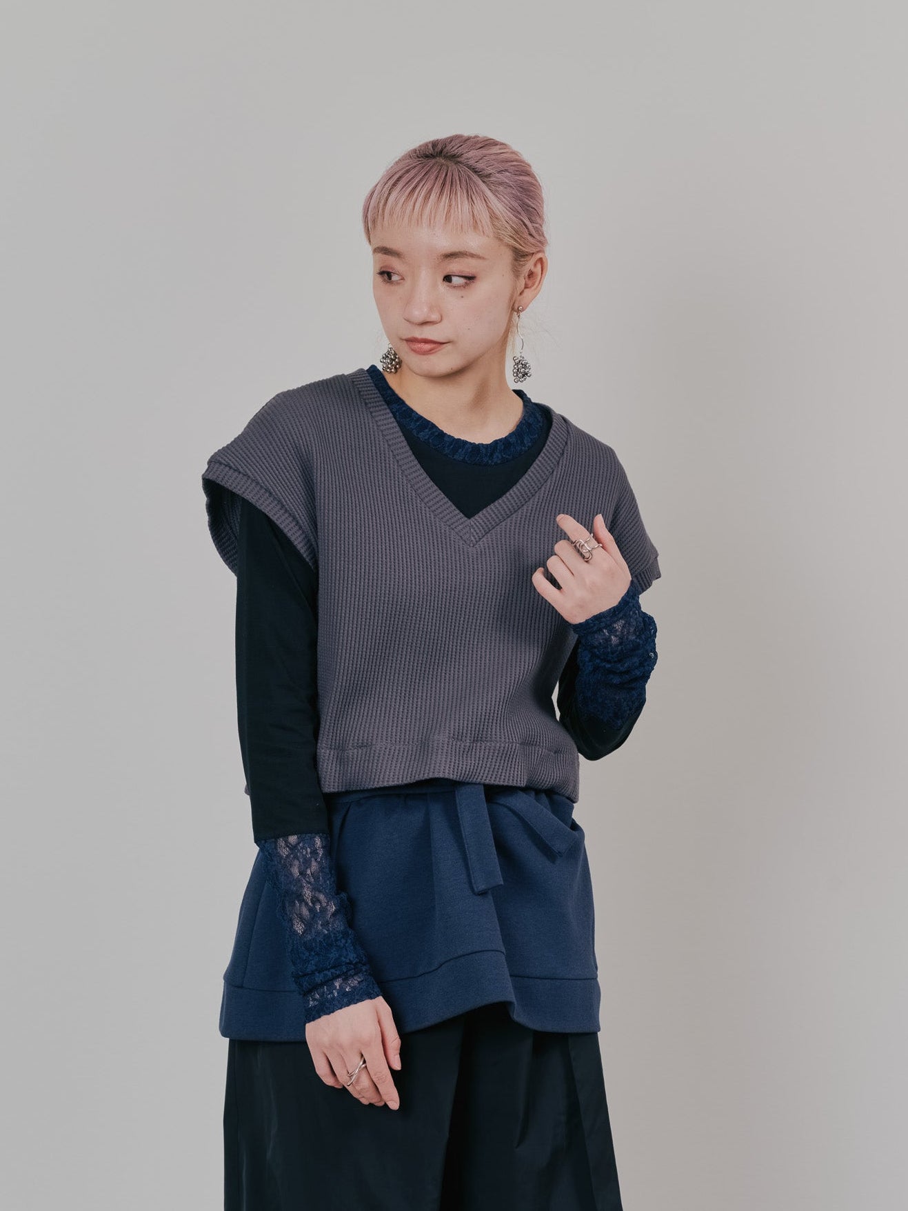 ヘム2WAYワッフルベスト [601355] charcoal