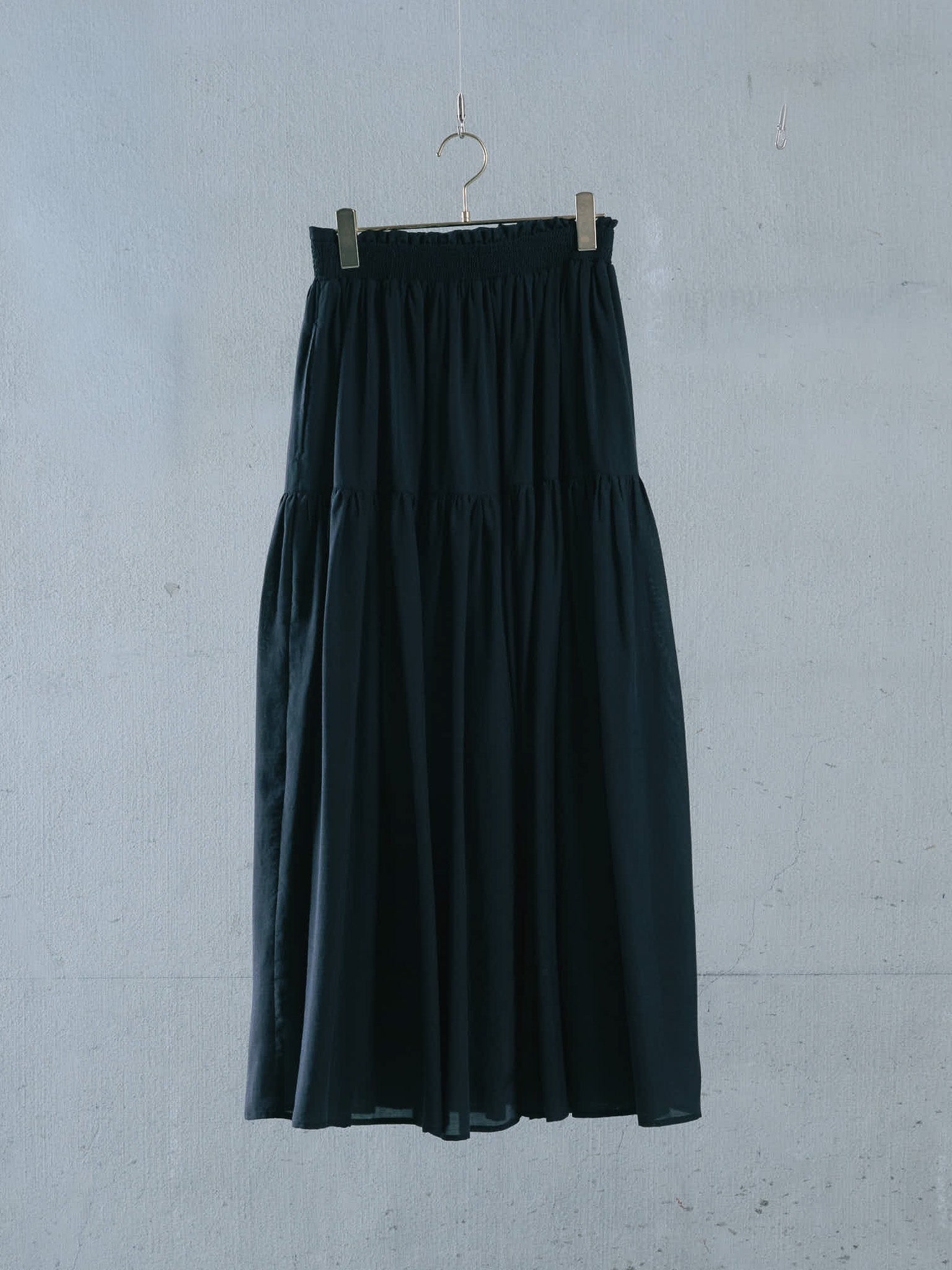 Gather Tiered Skirt [603398] black(99)