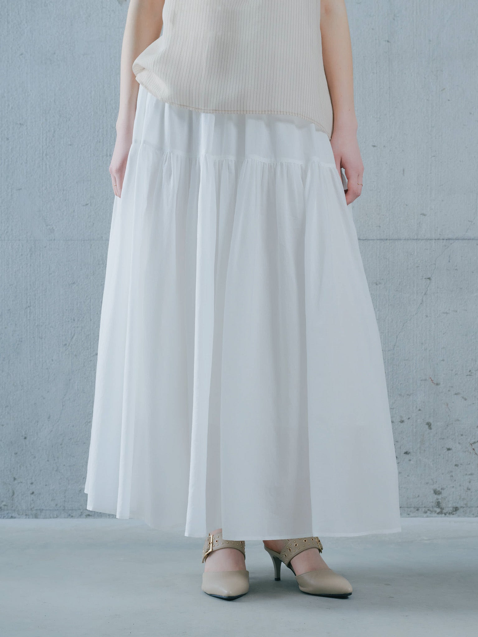 Gather Tiered Skirt [603398] off(01)