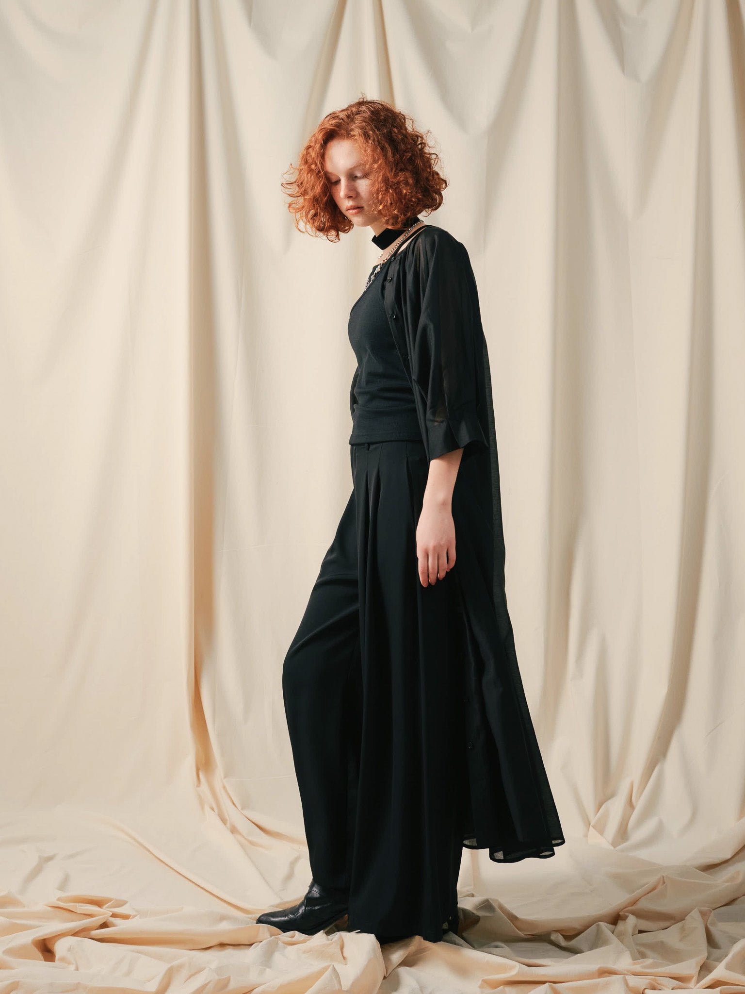Sleeve Tuck Dress [603397] black(99)