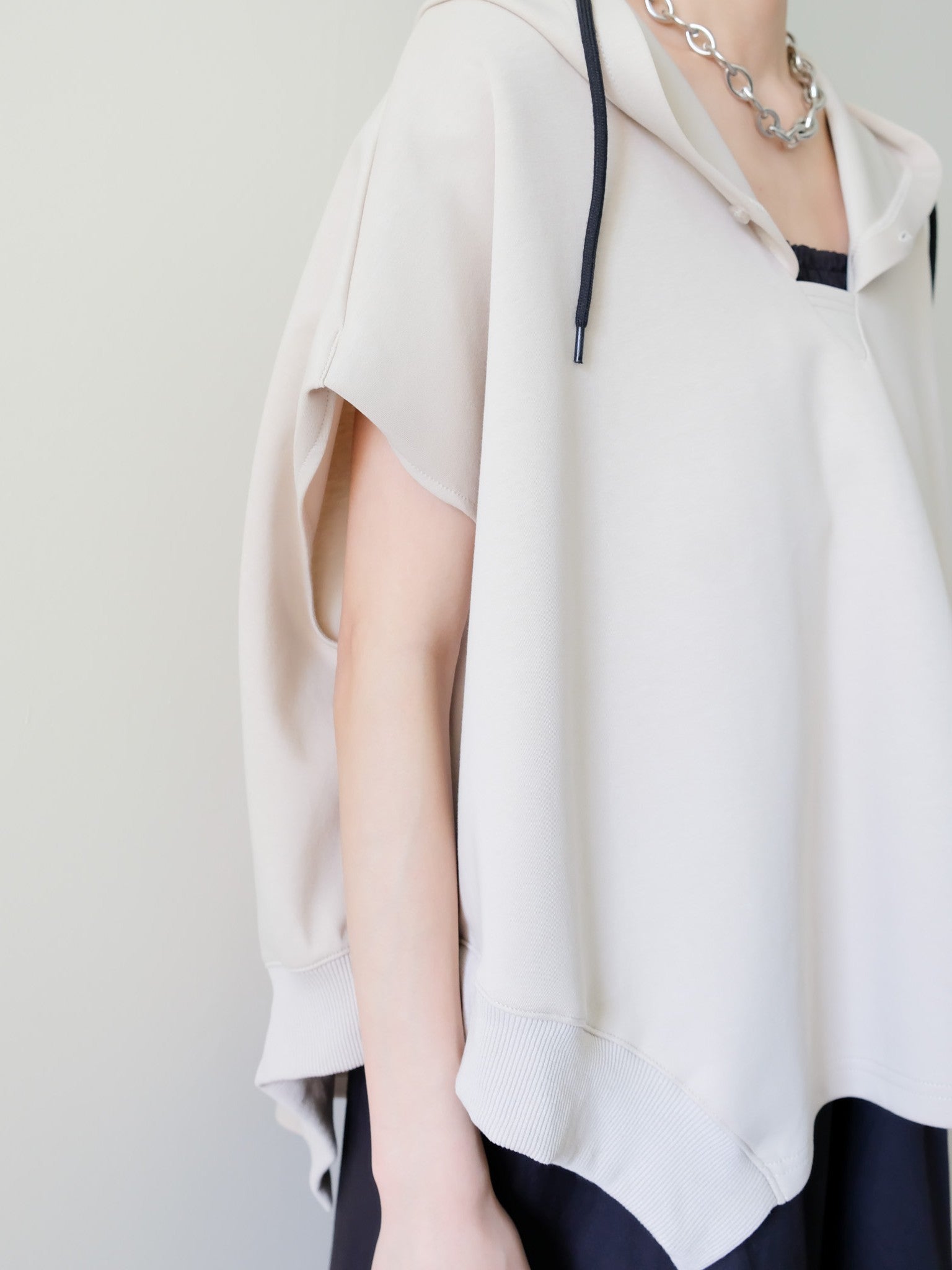 Sleeveless Hoodie Top(ノースリーブフーディー)[601572]light beige