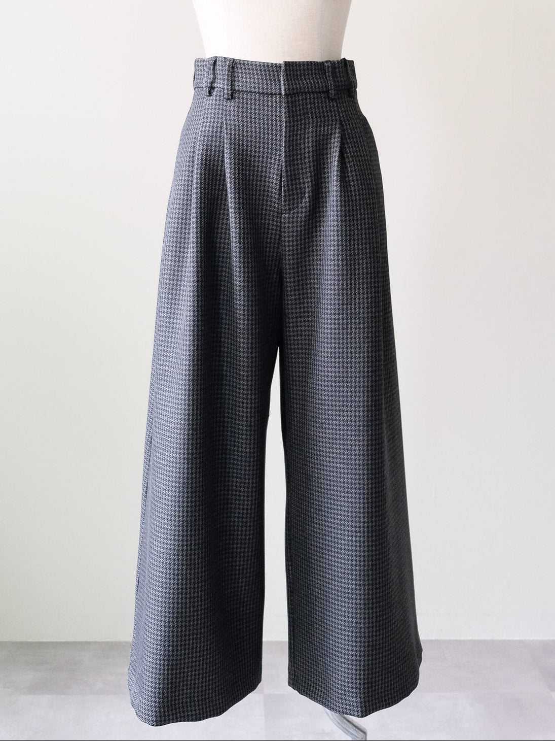 柄タックビックワイドパンツ [608320] charcoal