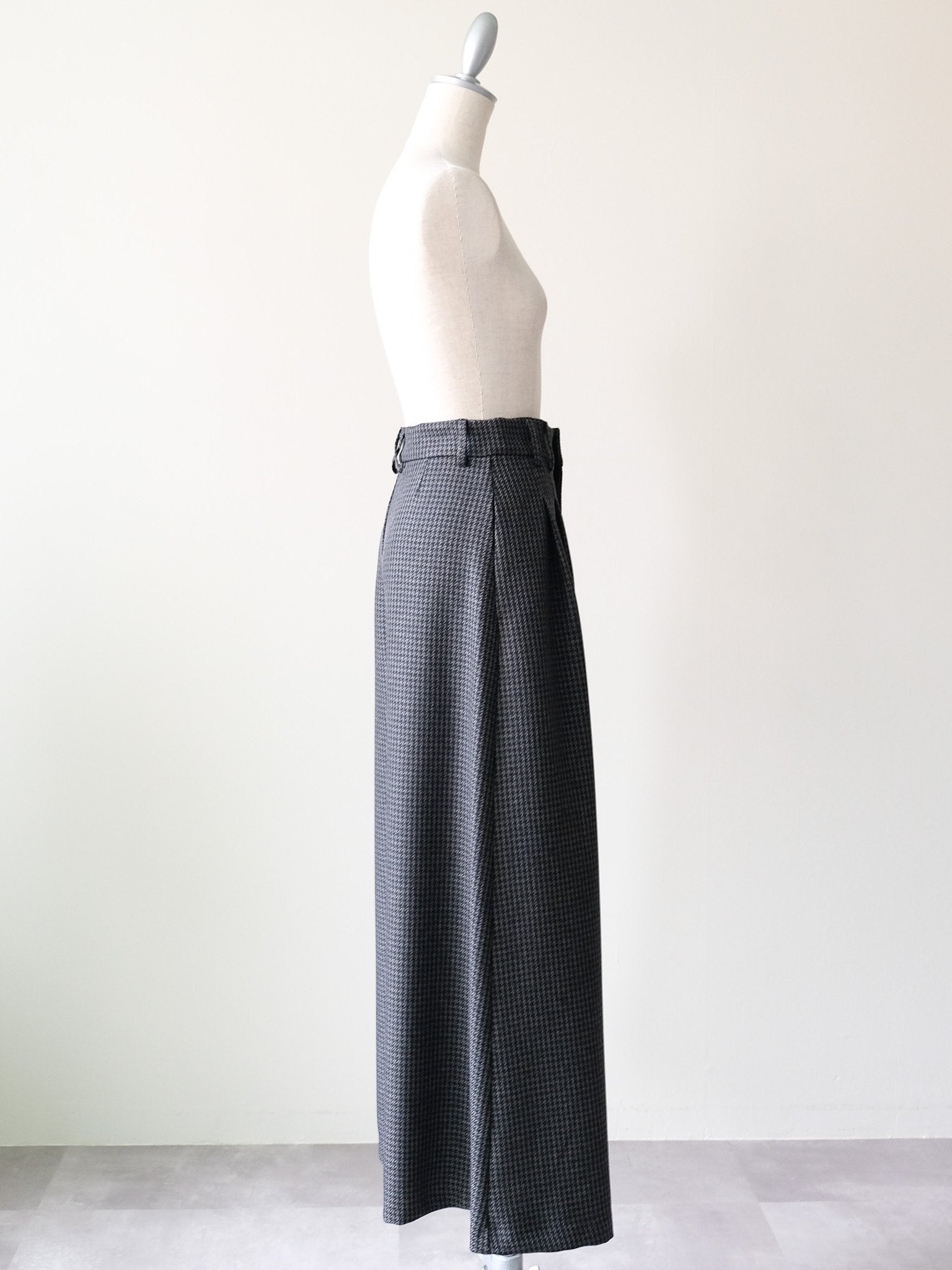 柄タックビックワイドパンツ [608320] charcoal