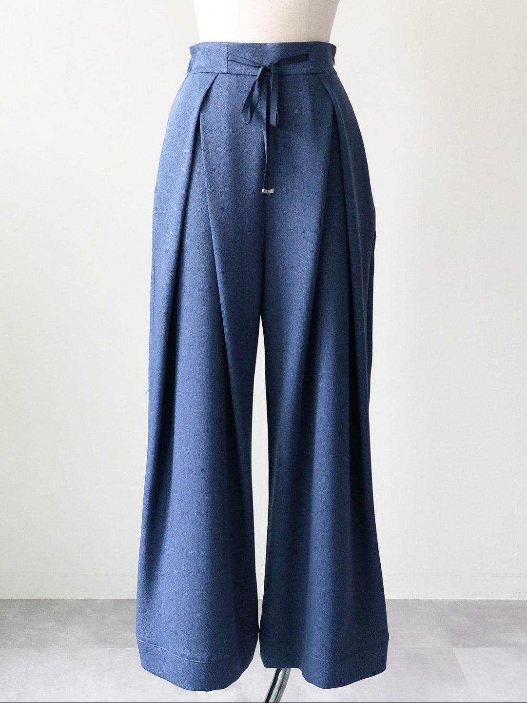フロントリボンワイドタックパンツ [603330] navy