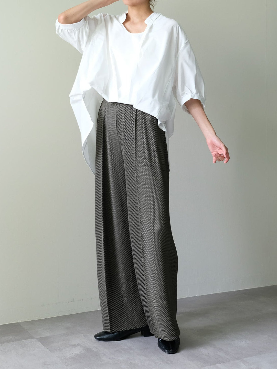 ヘリンボンプリーツストレートパンツ[601491]khaki