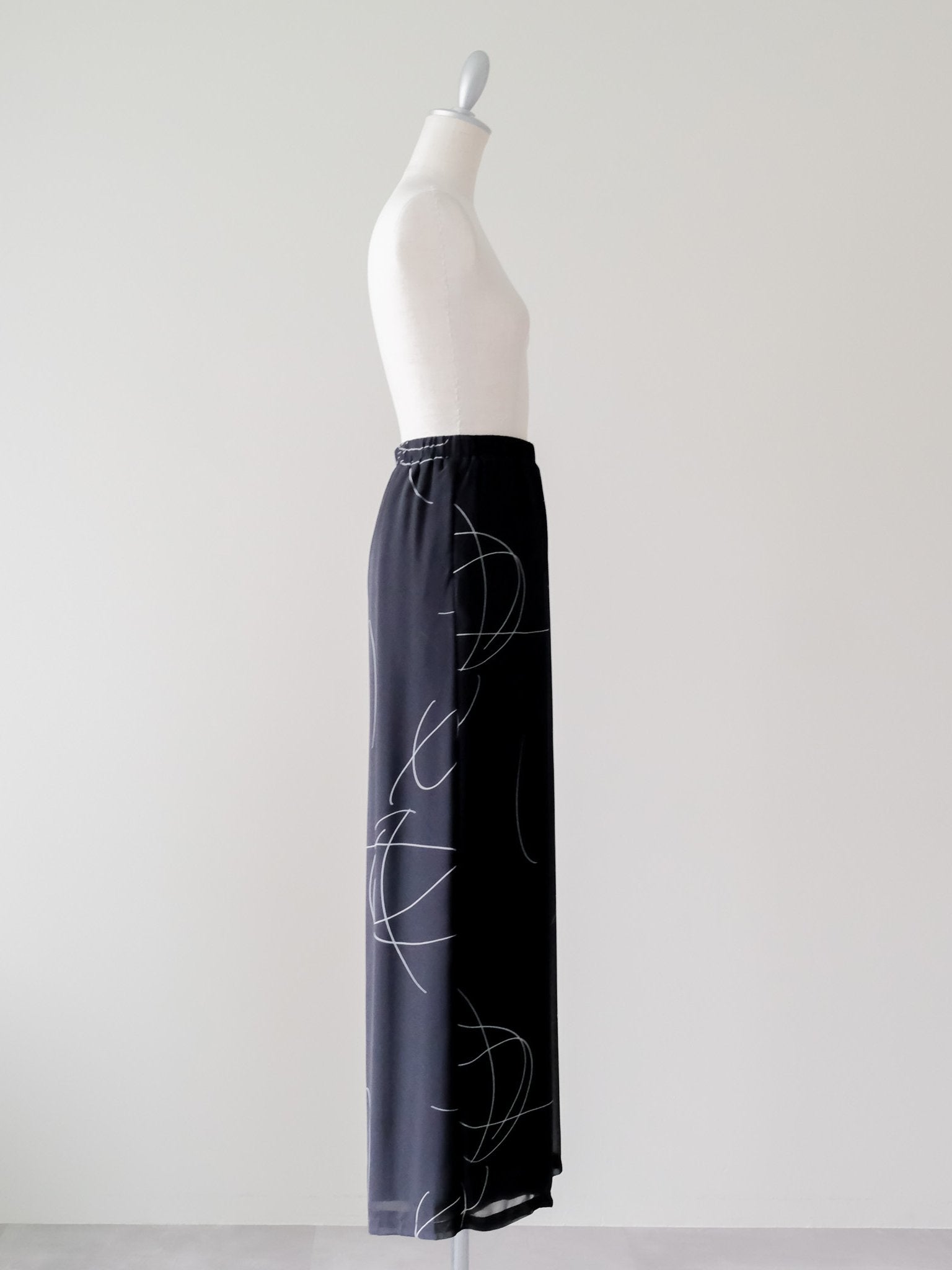 ラインプリントパンツ[601477]black