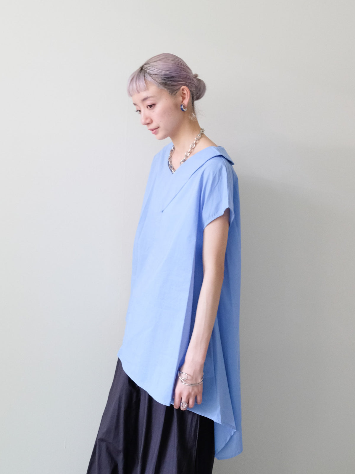 【予約商品】Asymmetric Sleeveless Blouse(アシンメトリーノースリーブブラウス)[601573]blue