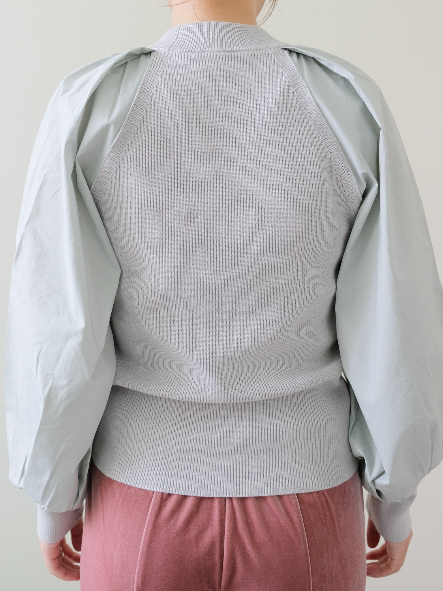 Mixed Fabric Sleeve Knit Top (495)