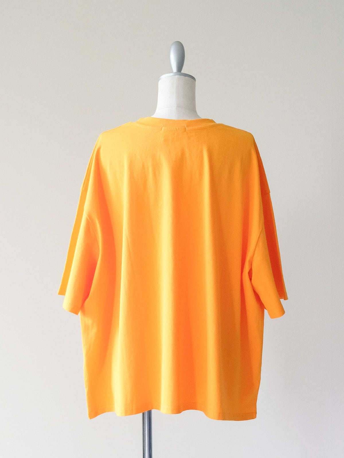 Sticker Graphic Oversized T-shirt(ステッカーグラフィックオーバーTシャツ)[601599]orange