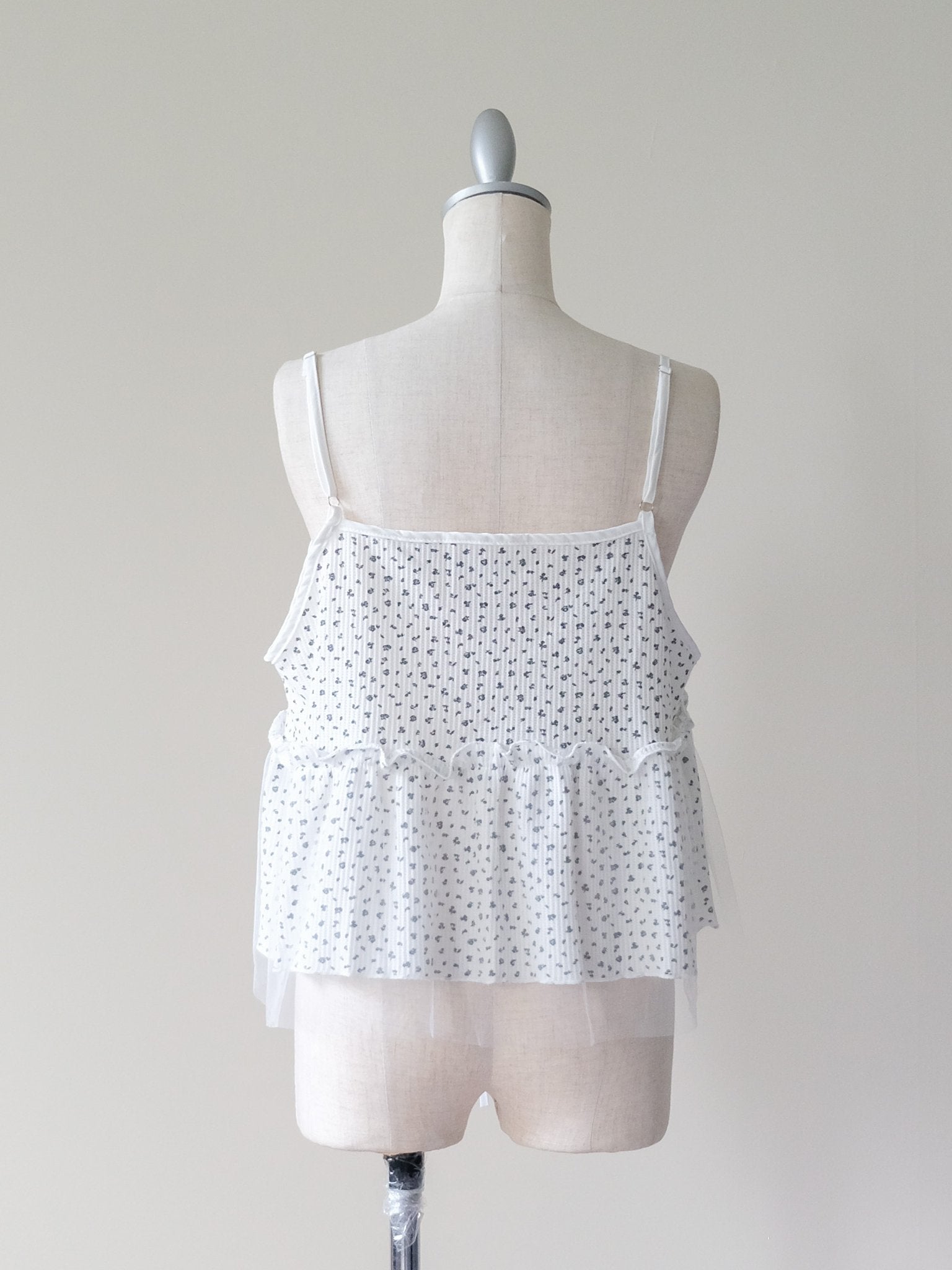 Floral Thermal Ribbon Camisole(フラワーサーマルリボンキャミソール)[601601]off