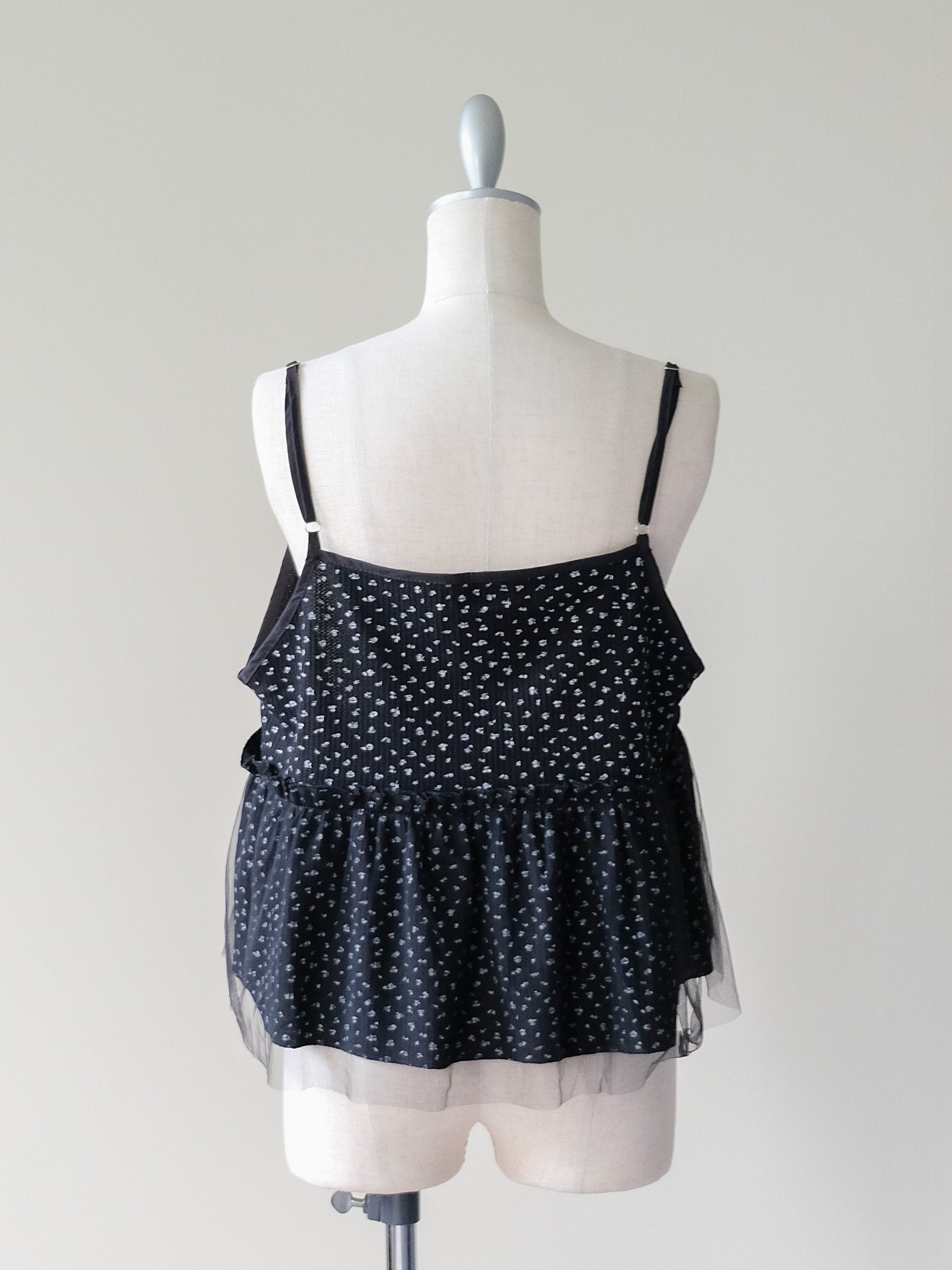 Floral Thermal Ribbon Camisole(フラワーサーマルリボンキャミソール)[601601]Black