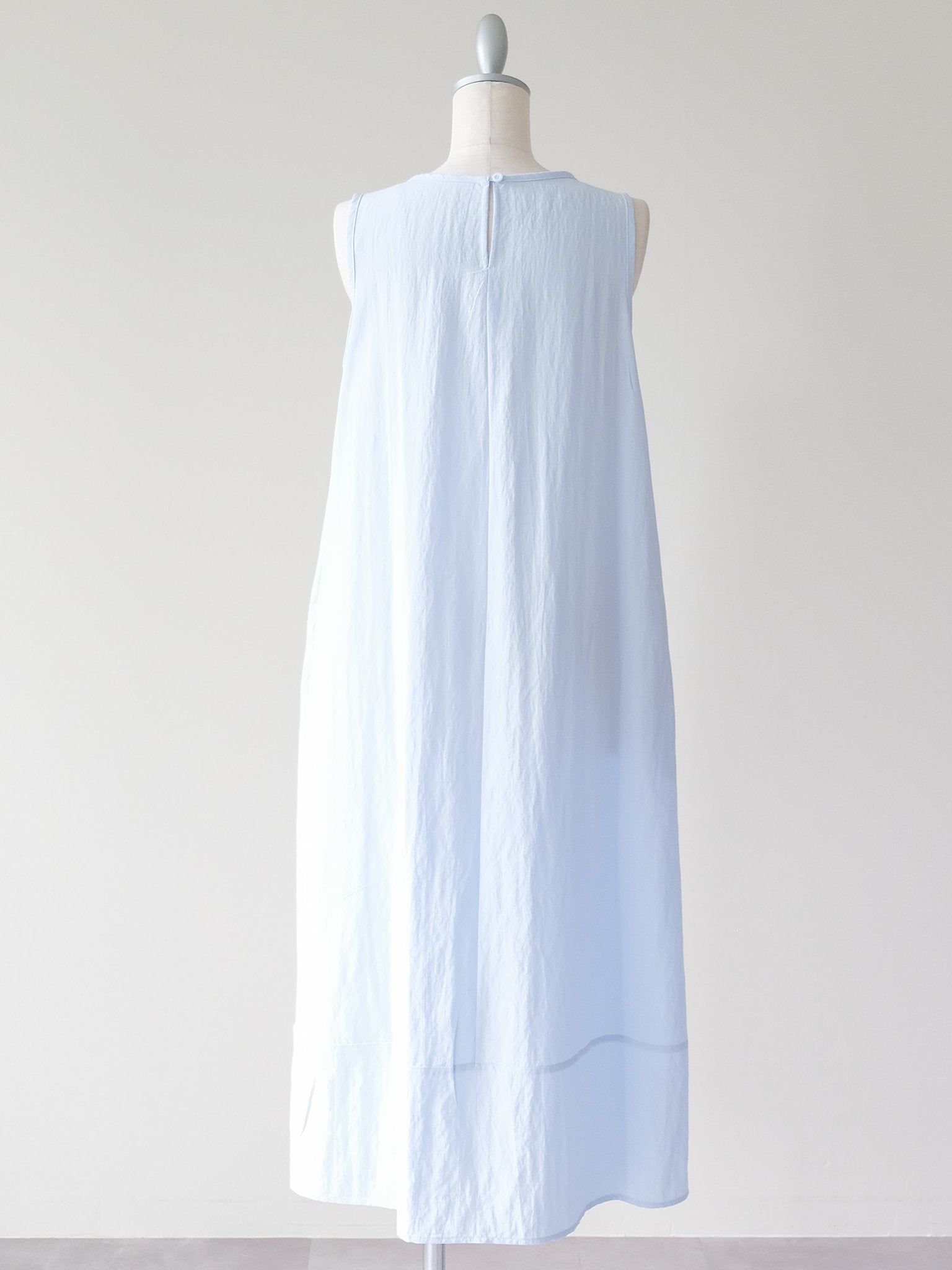 Cutwork Tuck Long Dress(カットワークタックロングワンピース)[601629]blue