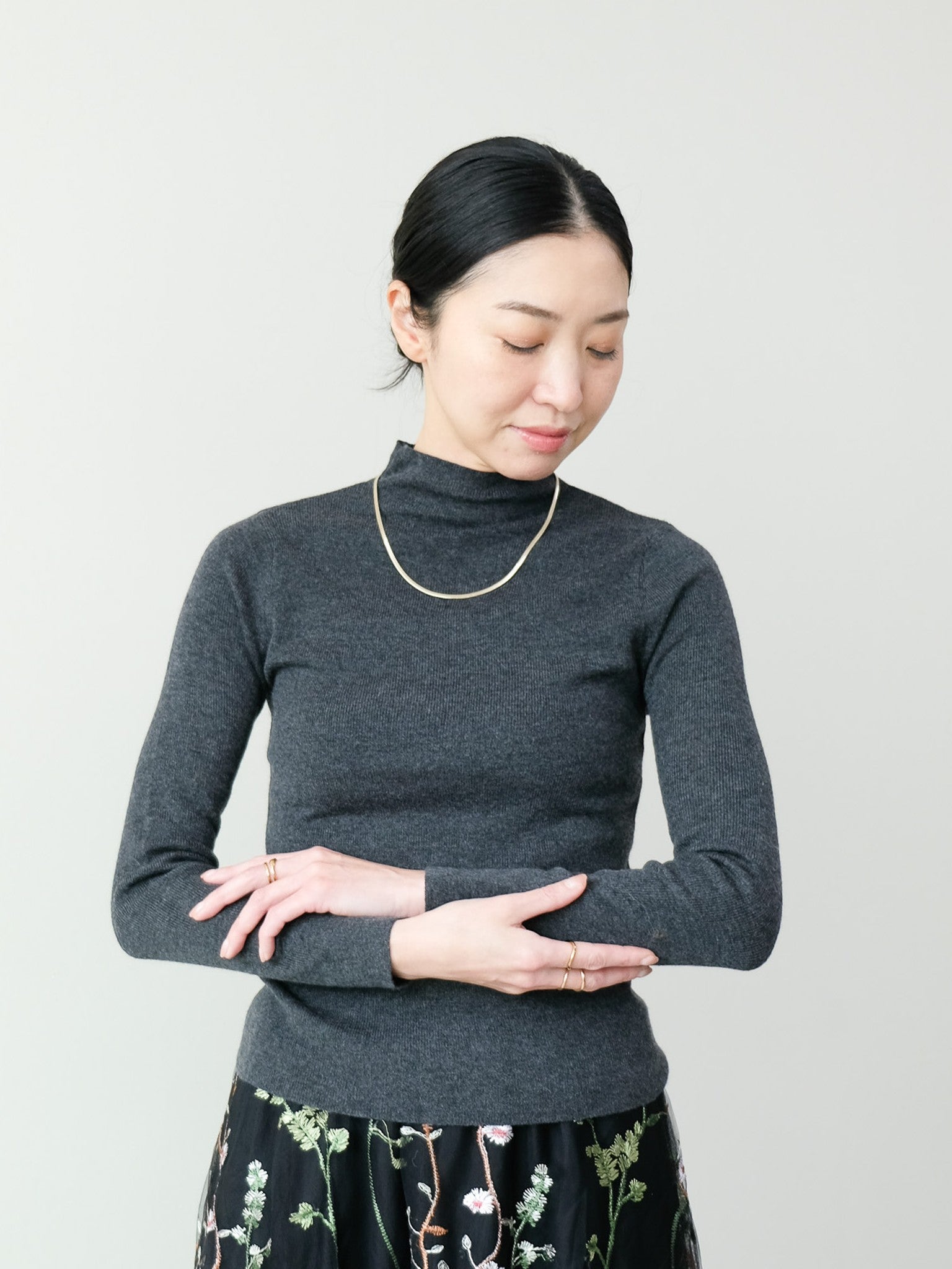 【予約商品】ソフトタッチハイネックニット[601514]charcoal