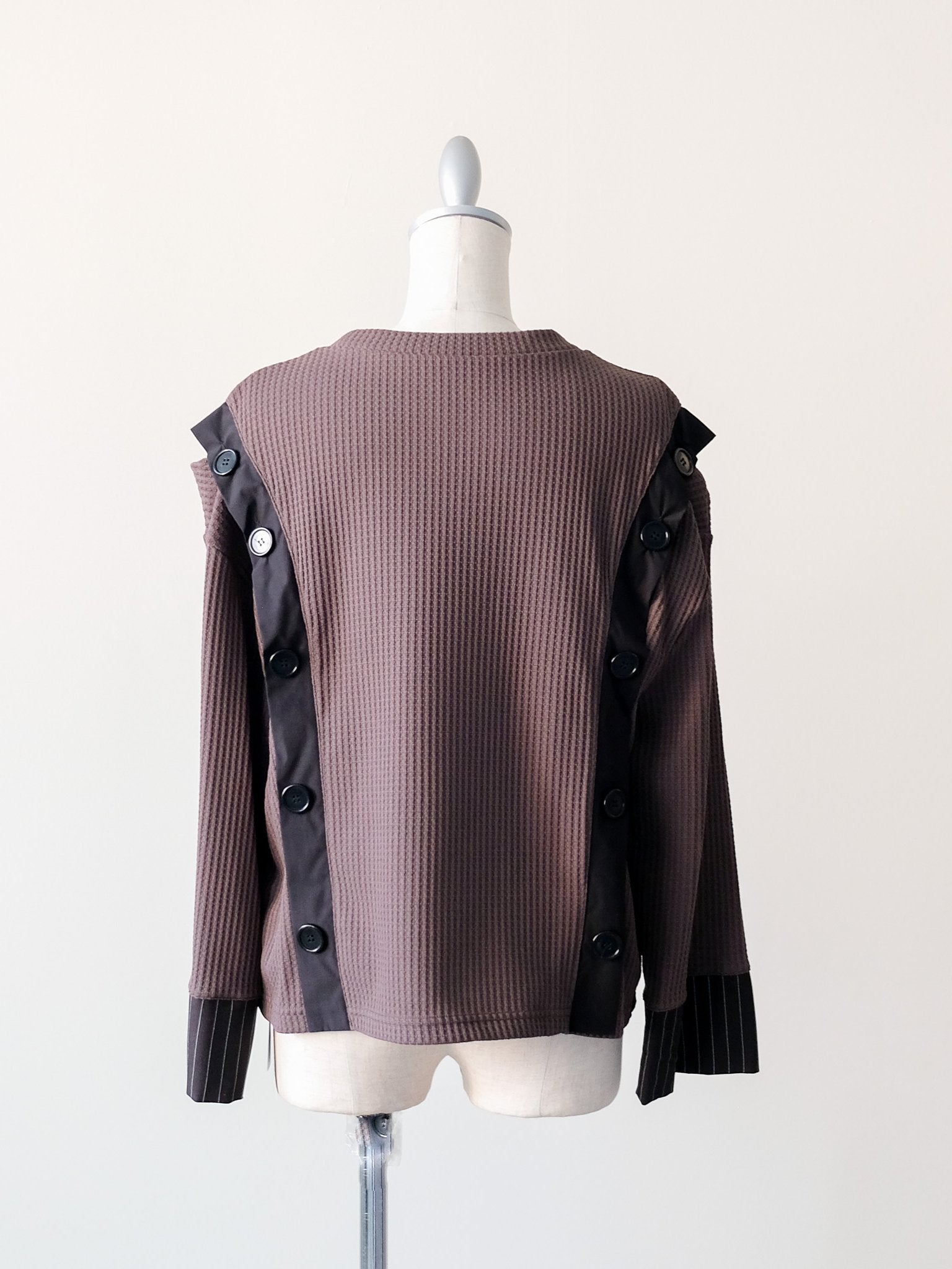 ショルダーオープンワッフルニットライクトップス [601354] charcoal