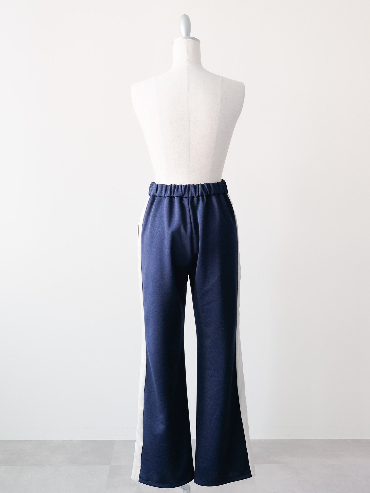 【予約商品】配色サイドライントラックパンツ [603340] navy