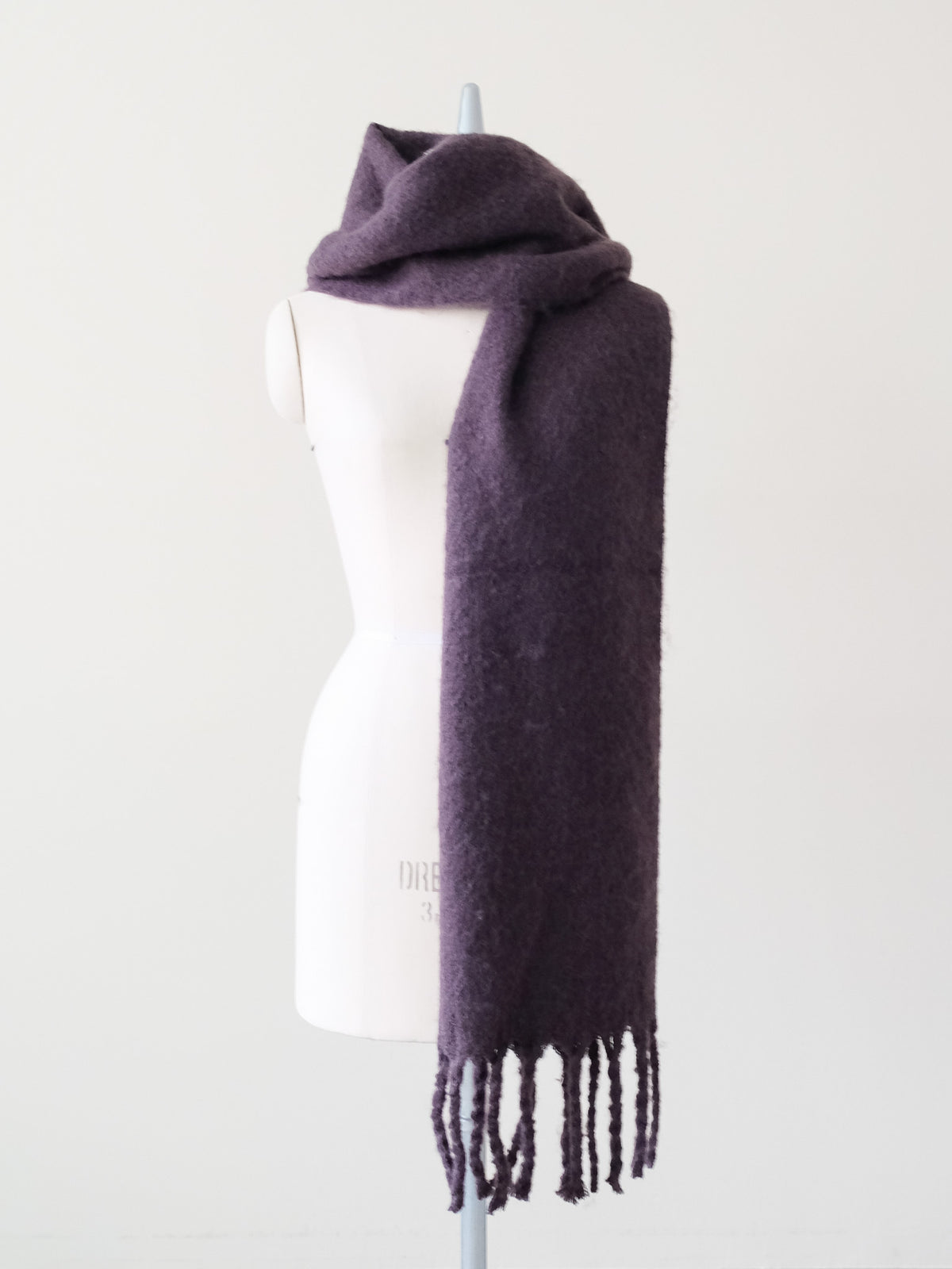 Voluminous Fringe Scarf (431)