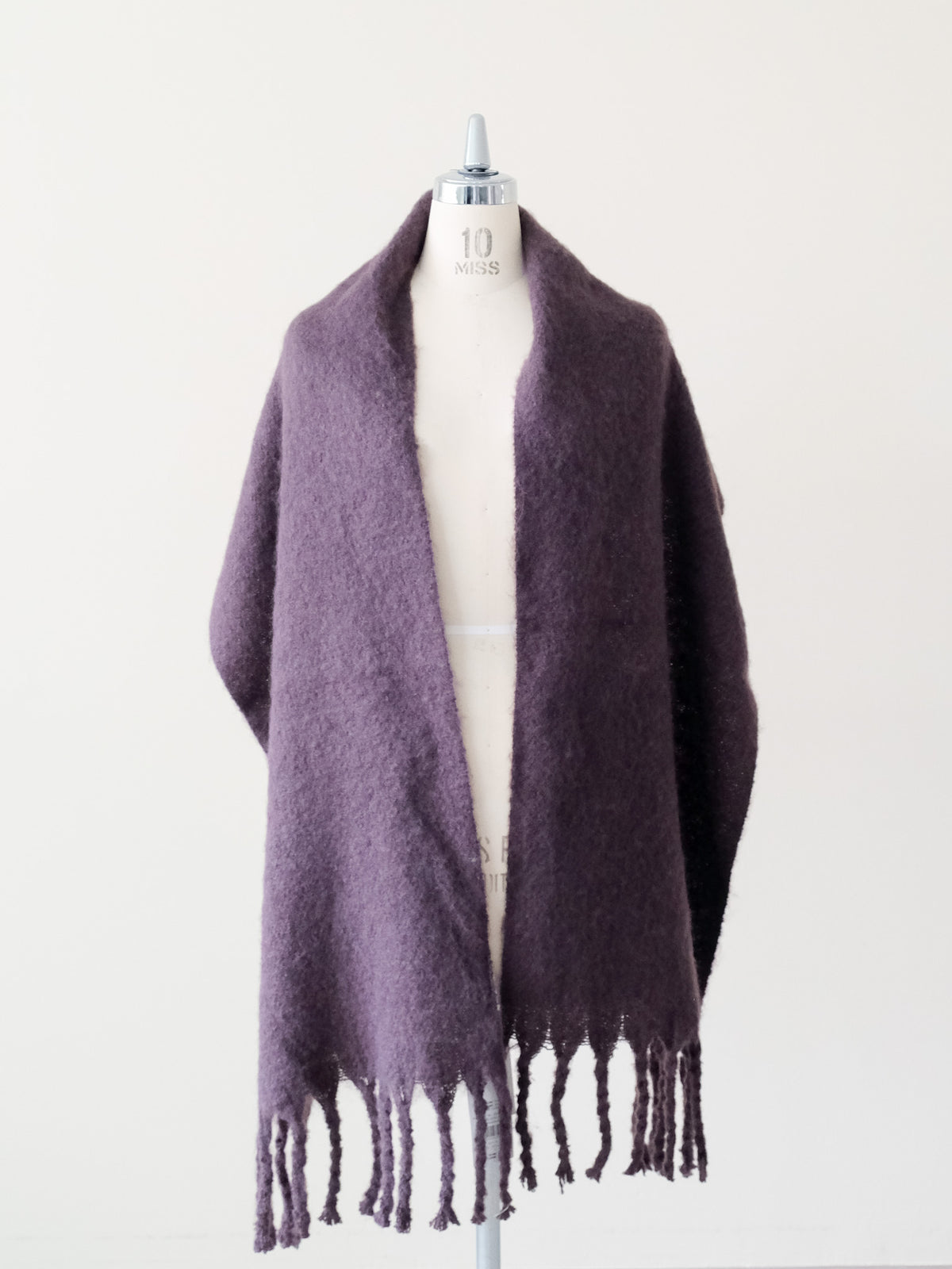 Voluminous Fringe Scarf (431)