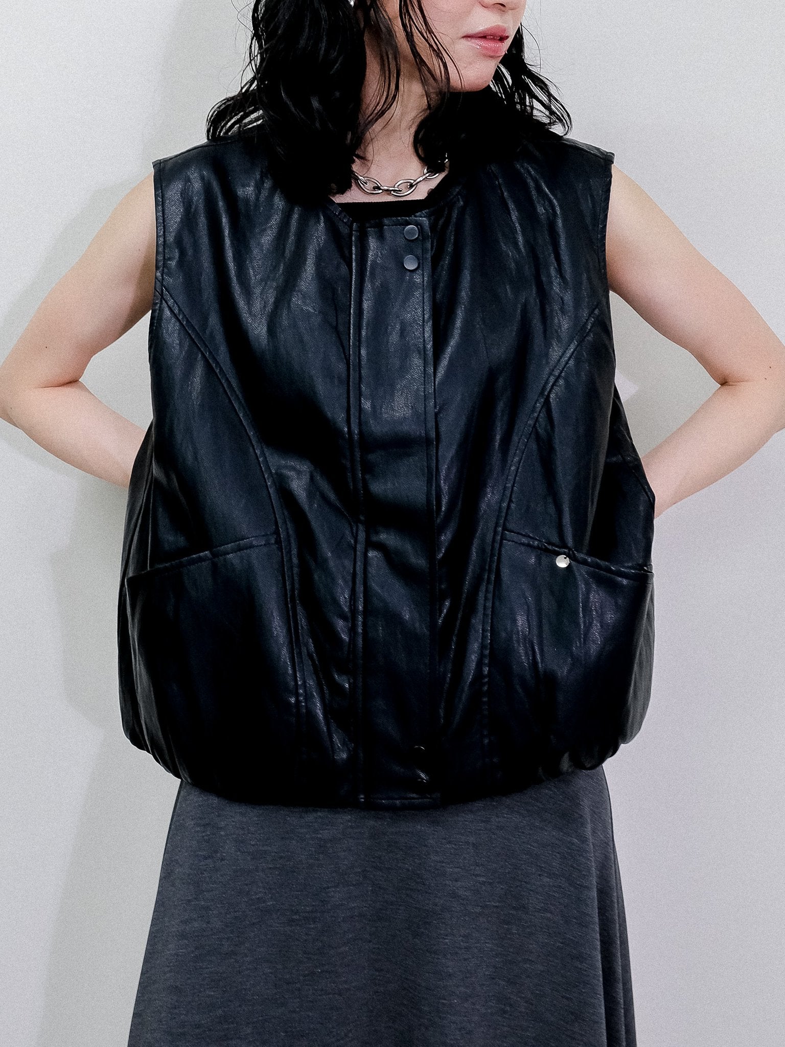 Fake leather vest [603423] black(99)