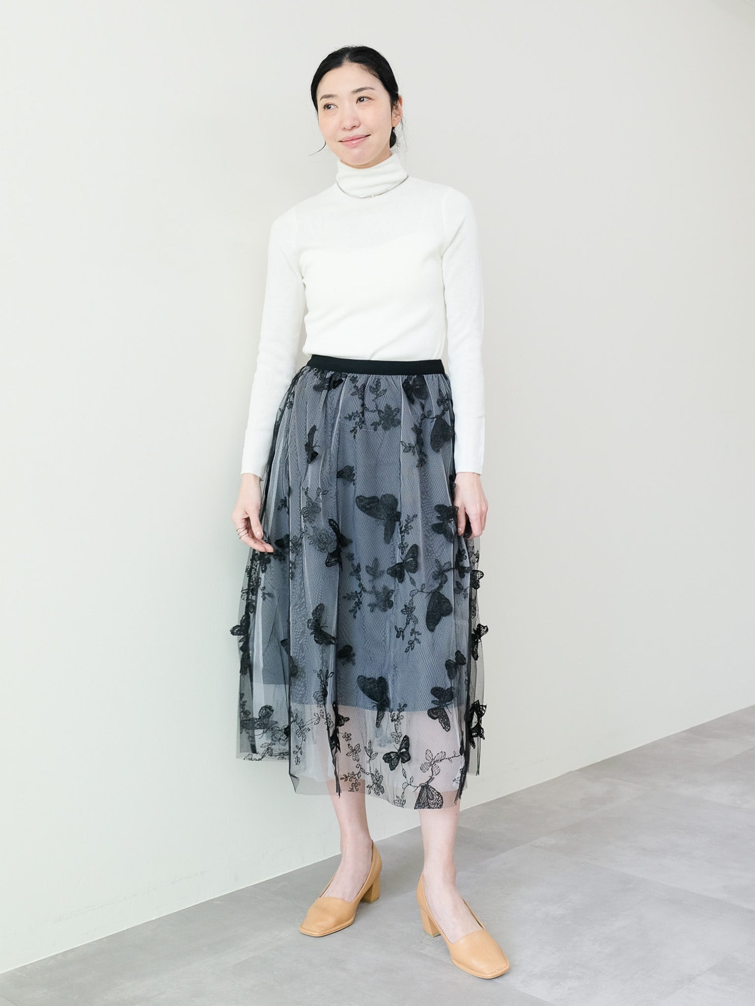 【予約商品】バタフライ刺繍チュールスカート[601498]gray