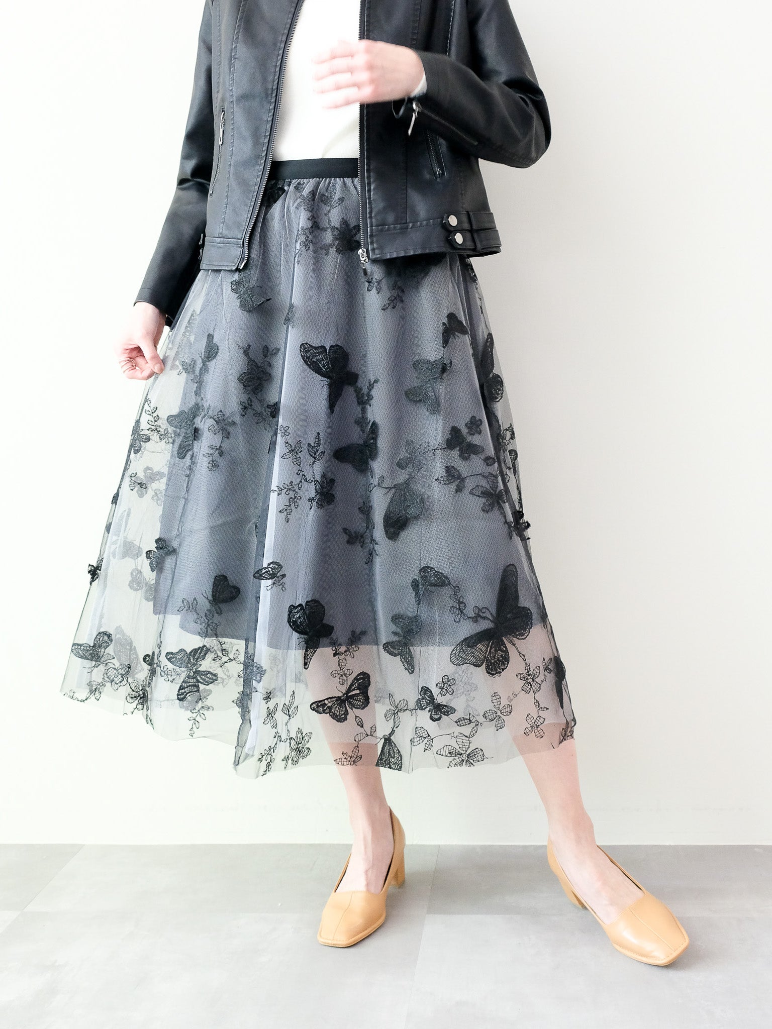 【予約商品】バタフライ刺繍チュールスカート[601498]gray