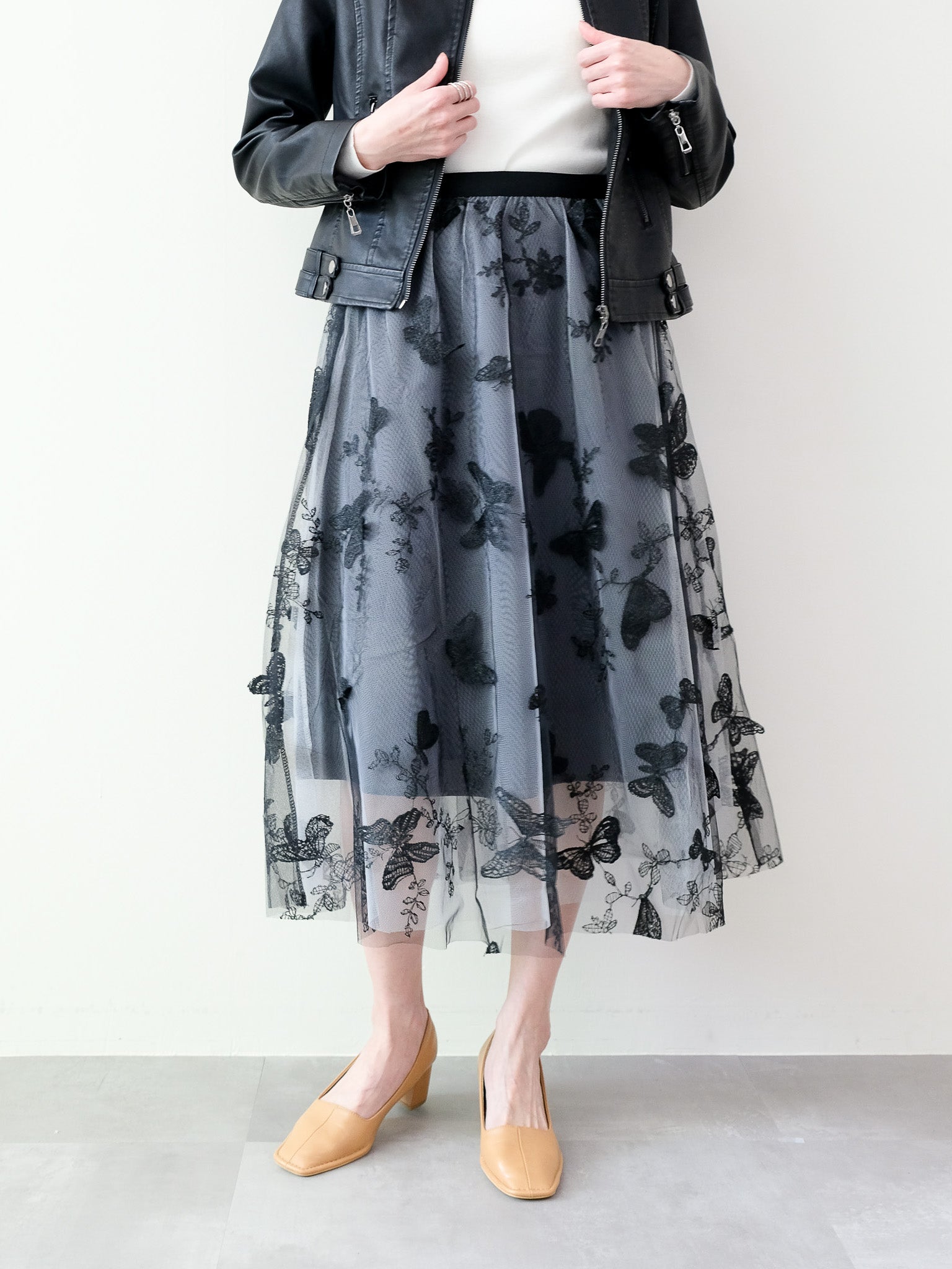 【予約商品】バタフライ刺繍チュールスカート[601498]gray