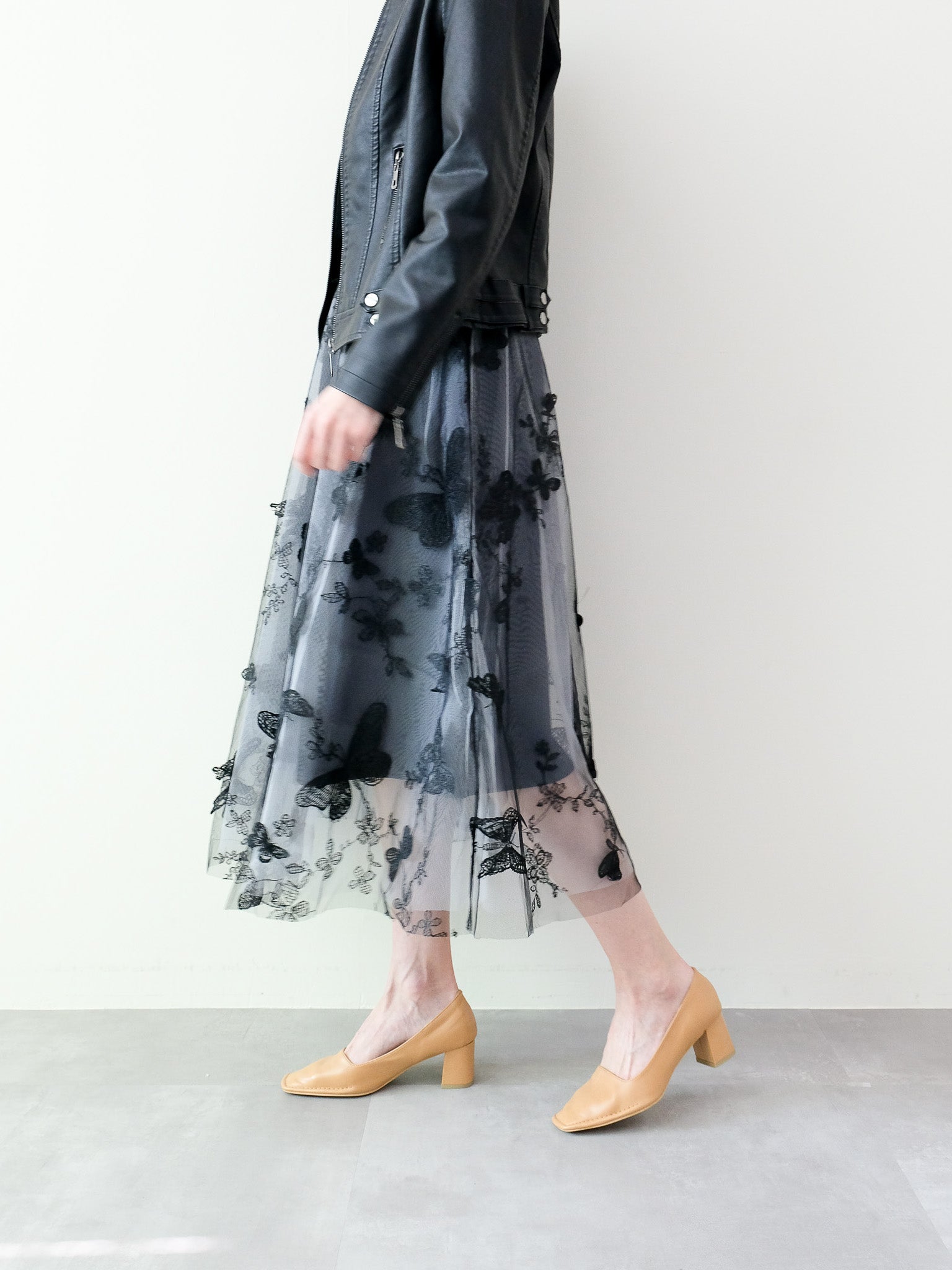 【予約商品】バタフライ刺繍チュールスカート[601498]gray
