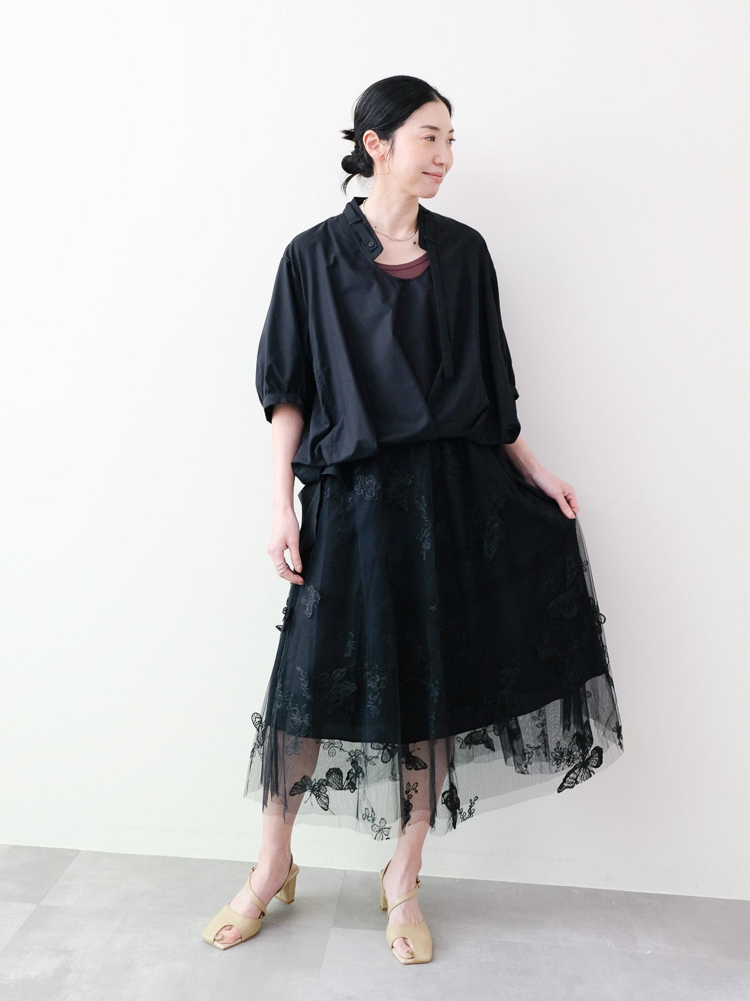 バタフライ刺繍チュールスカート[601498]black