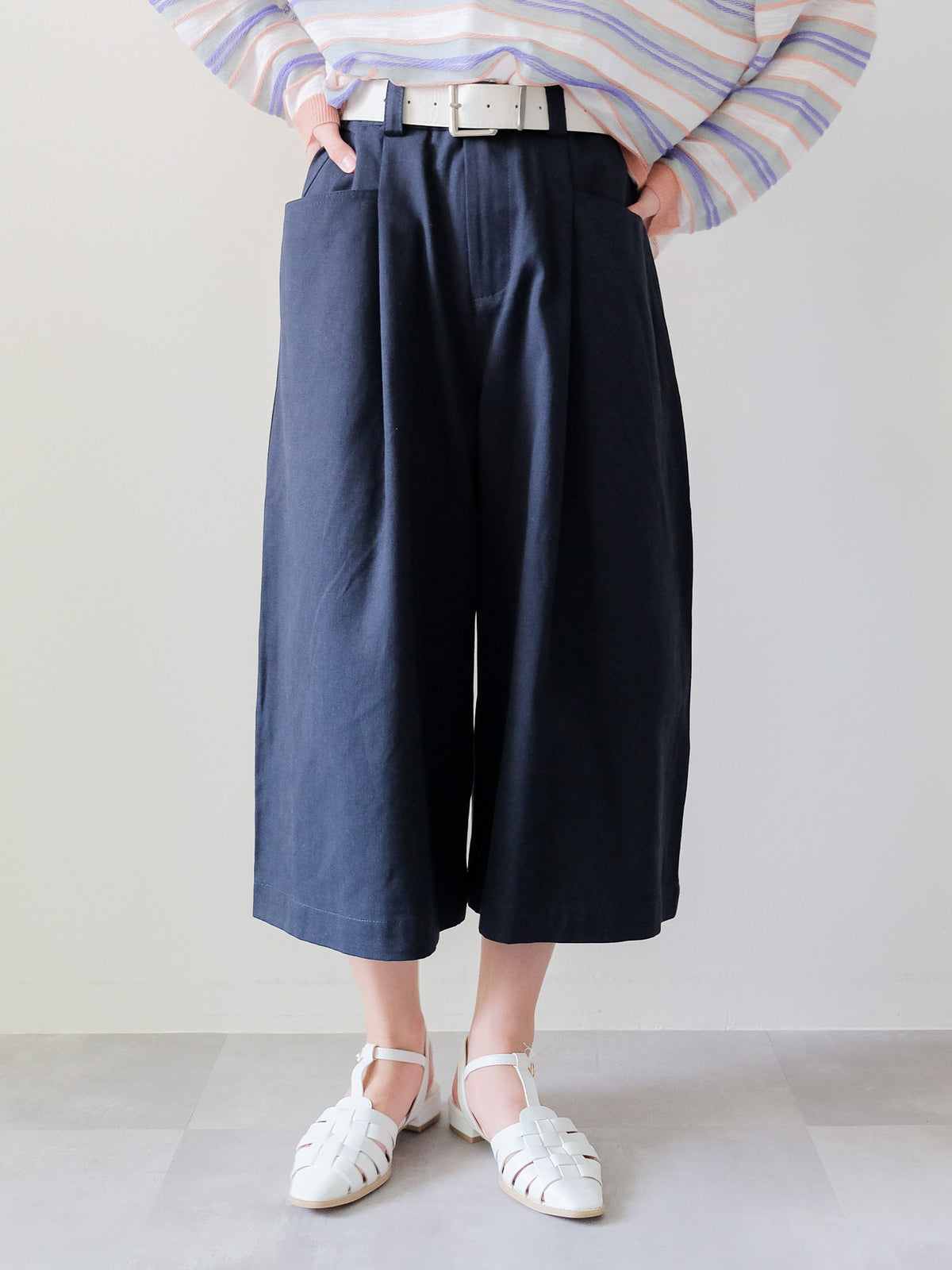 【予約商品】Belted Pleated Wide Half Pants(ベルト付きタックワイドハーフパンツ) (601619)